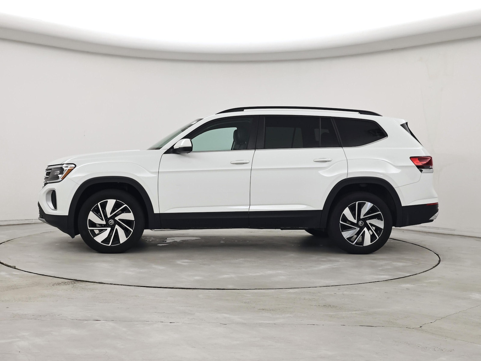 2025 Volkswagen Atlas SE w/Tech, photo 4