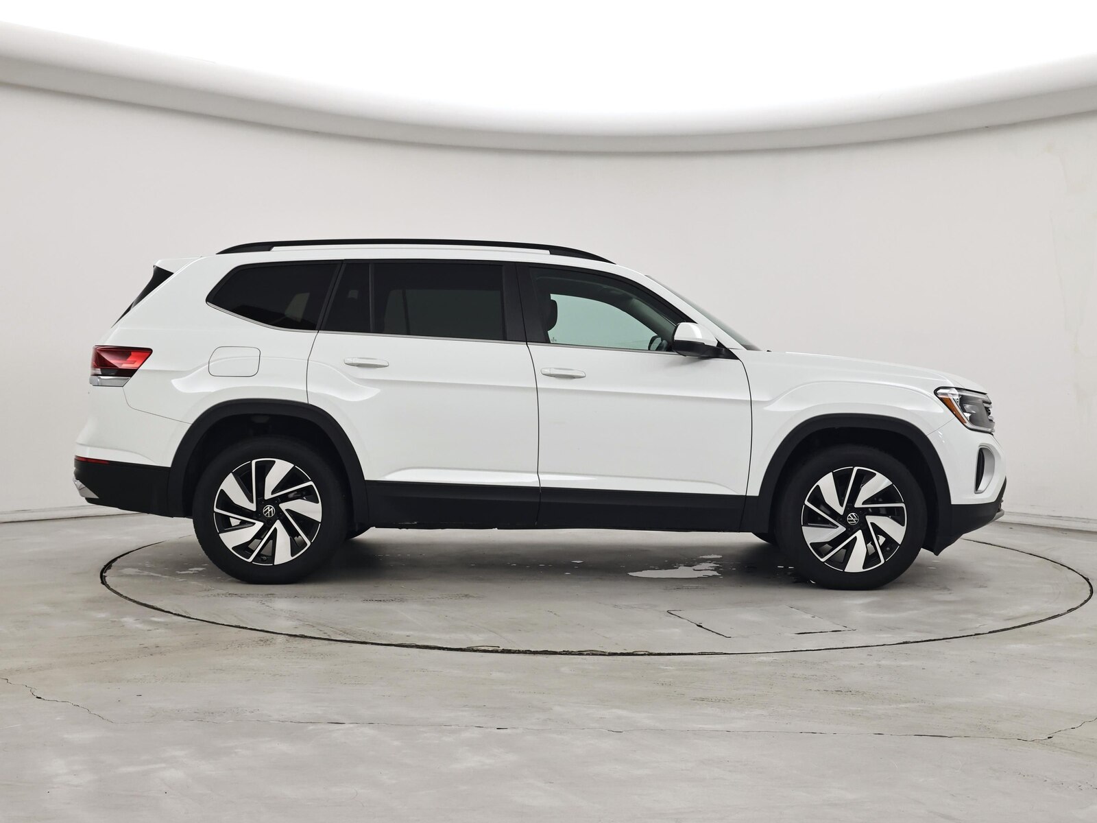 2025 Volkswagen Atlas SE w/Tech, photo 8