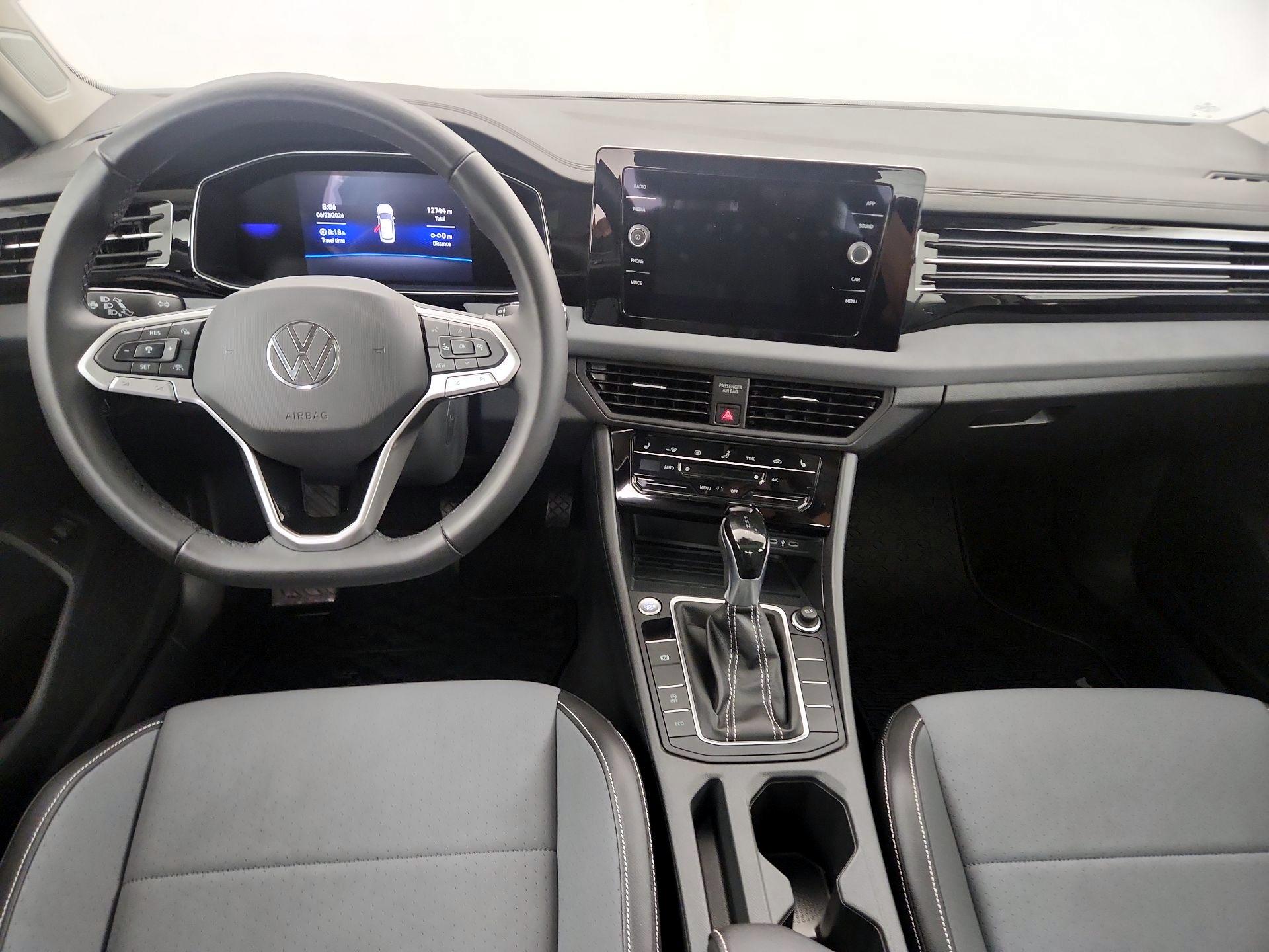 Thumbnail: 2025 Volkswagen Jetta - 9