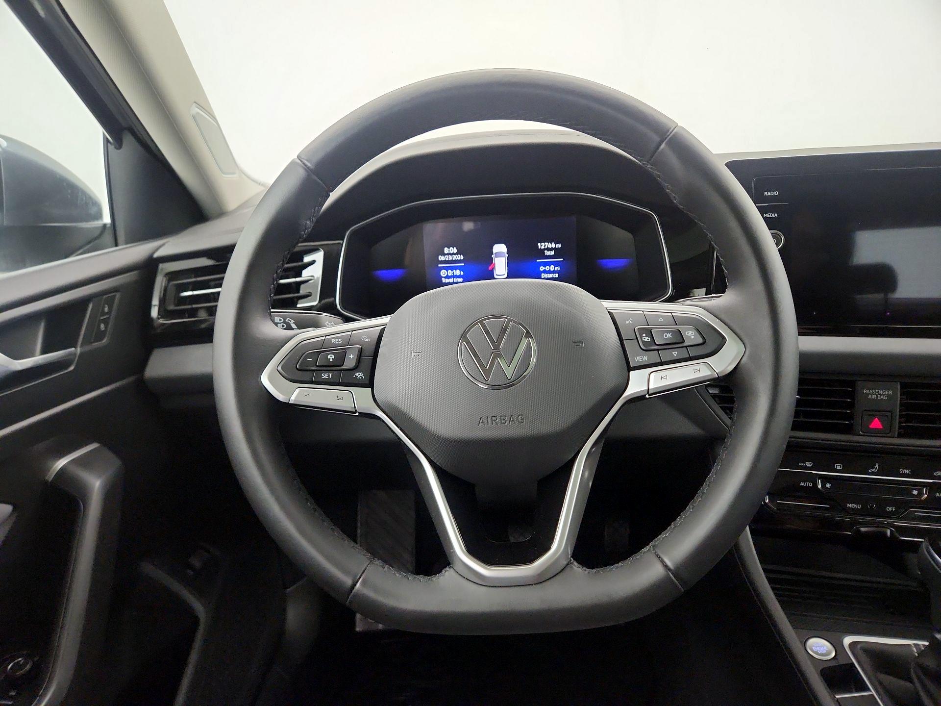 Thumbnail: 2025 Volkswagen Jetta - 10