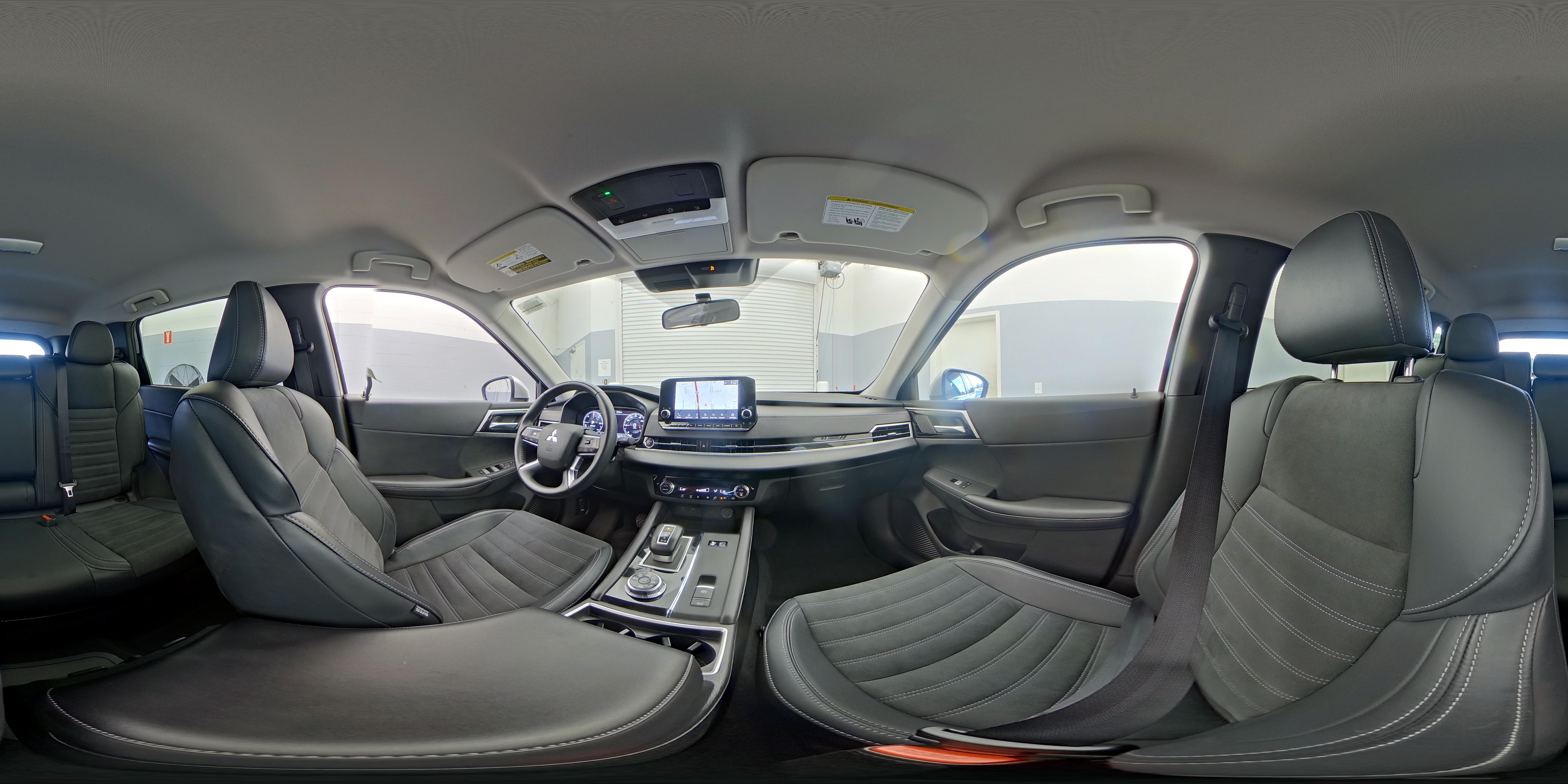 2024 Mitsubishi Outlander Plug-in Hybrid SE - Photo 26