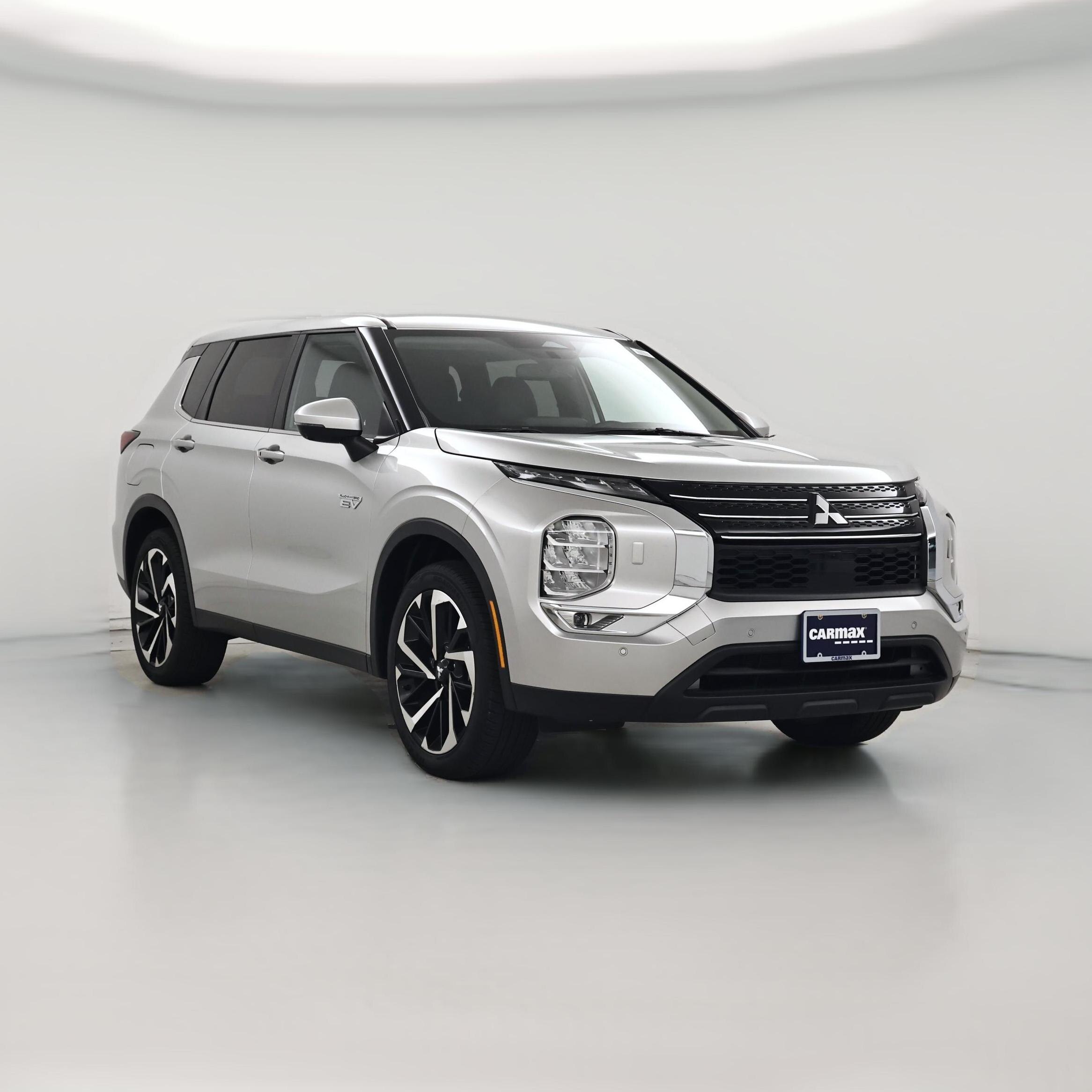 Thumbnail: 2024 Mitsubishi Outlander - 1