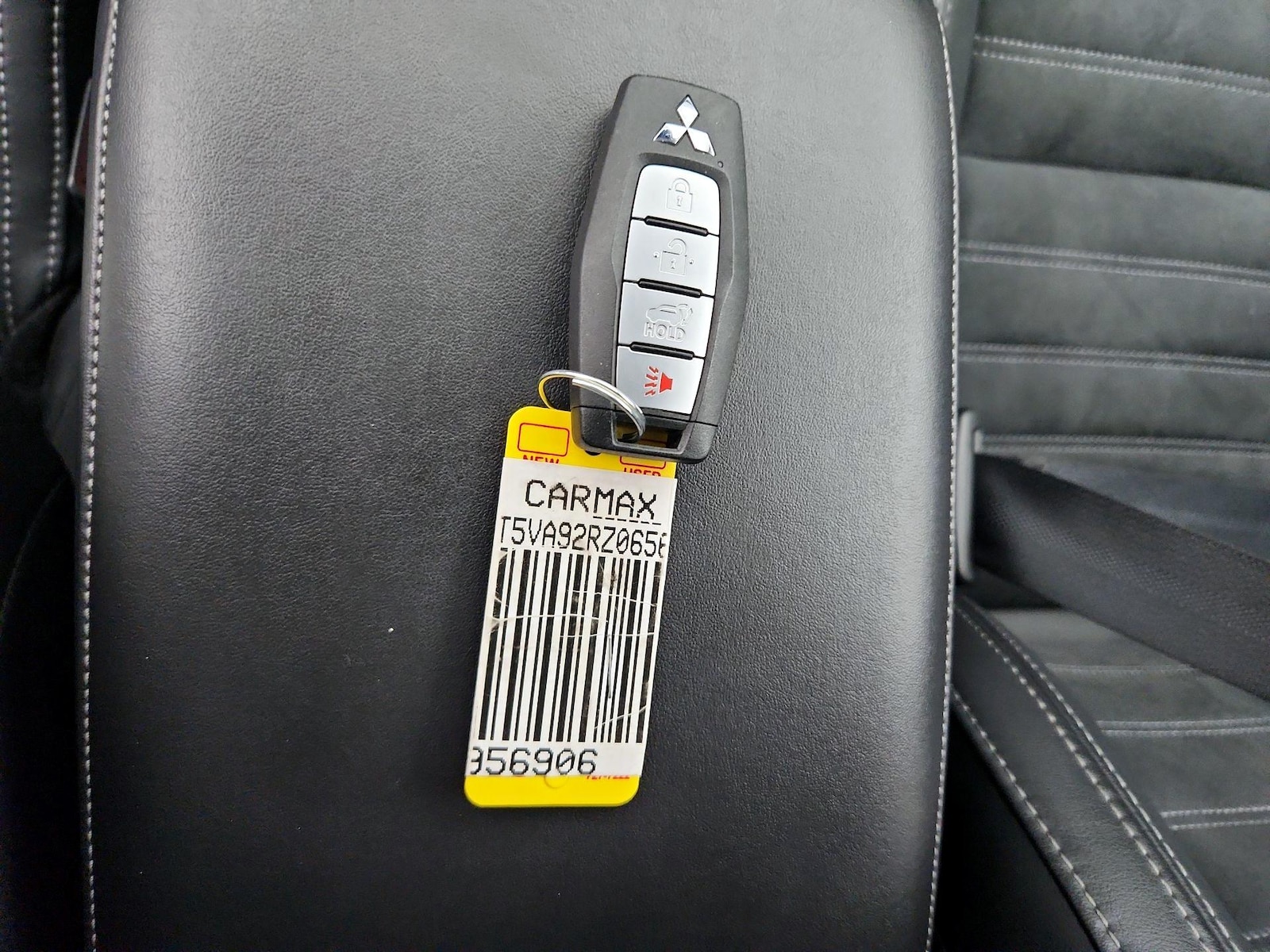 2024 Mitsubishi Outlander Plug-in Hybrid SE - Photo 25