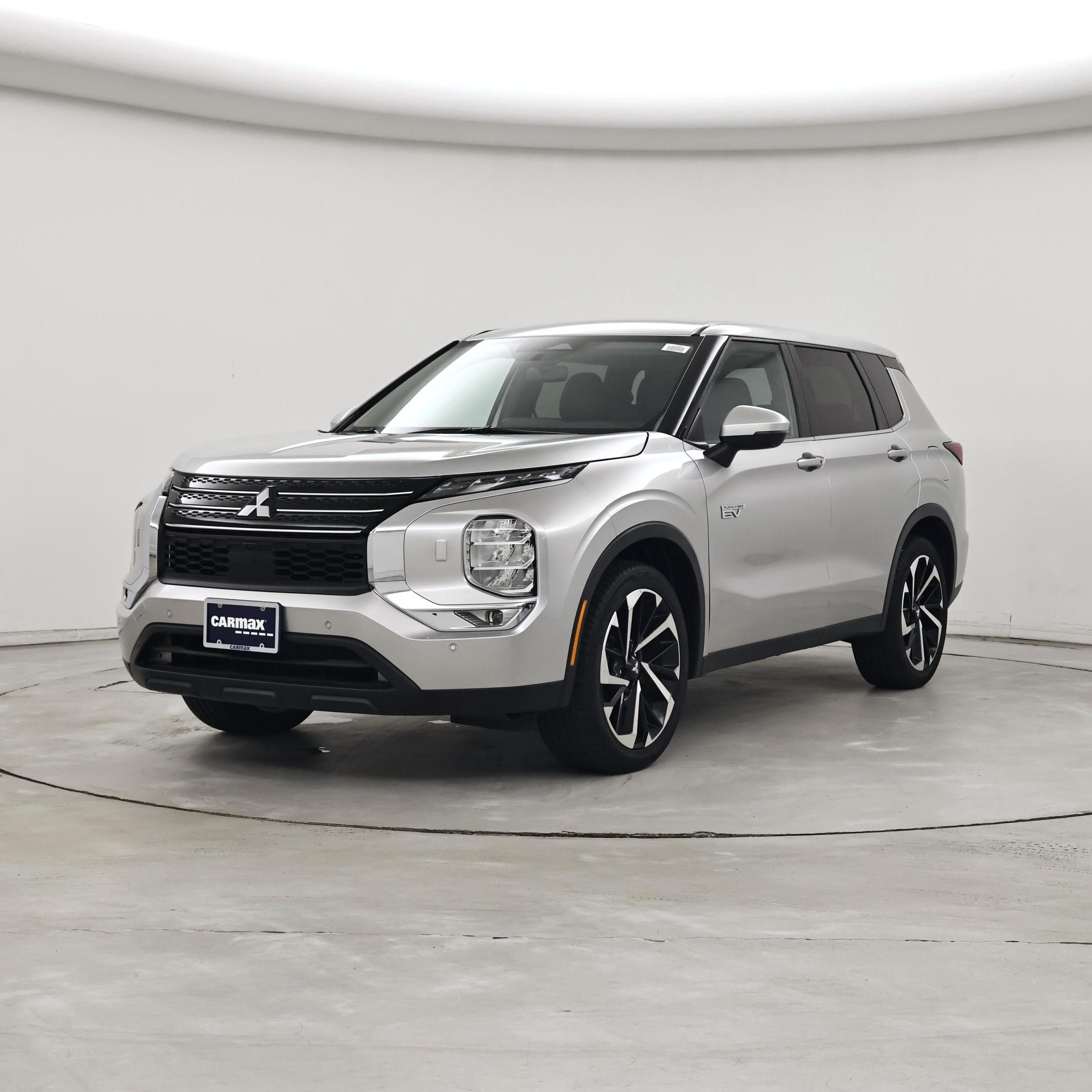 Thumbnail: 2024 Mitsubishi Outlander - 4