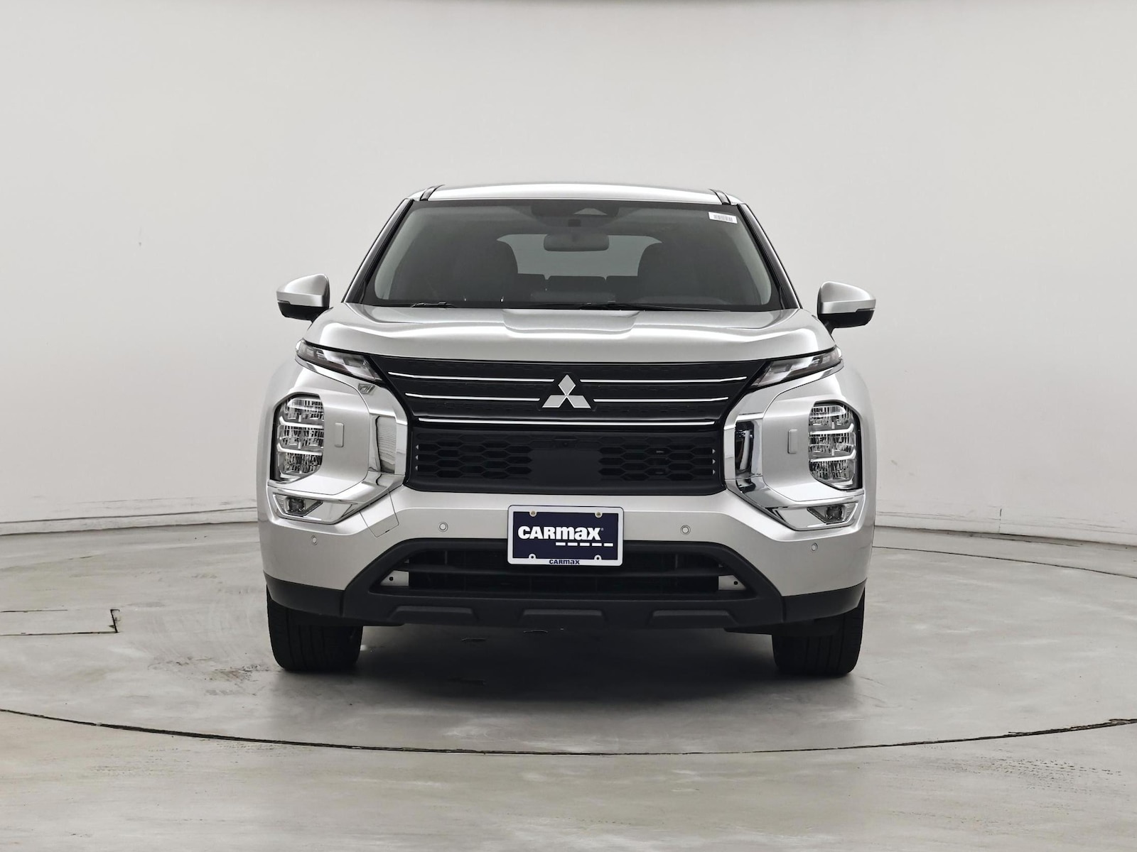 2024 Mitsubishi Outlander Plug-in Hybrid SE - Photo 6