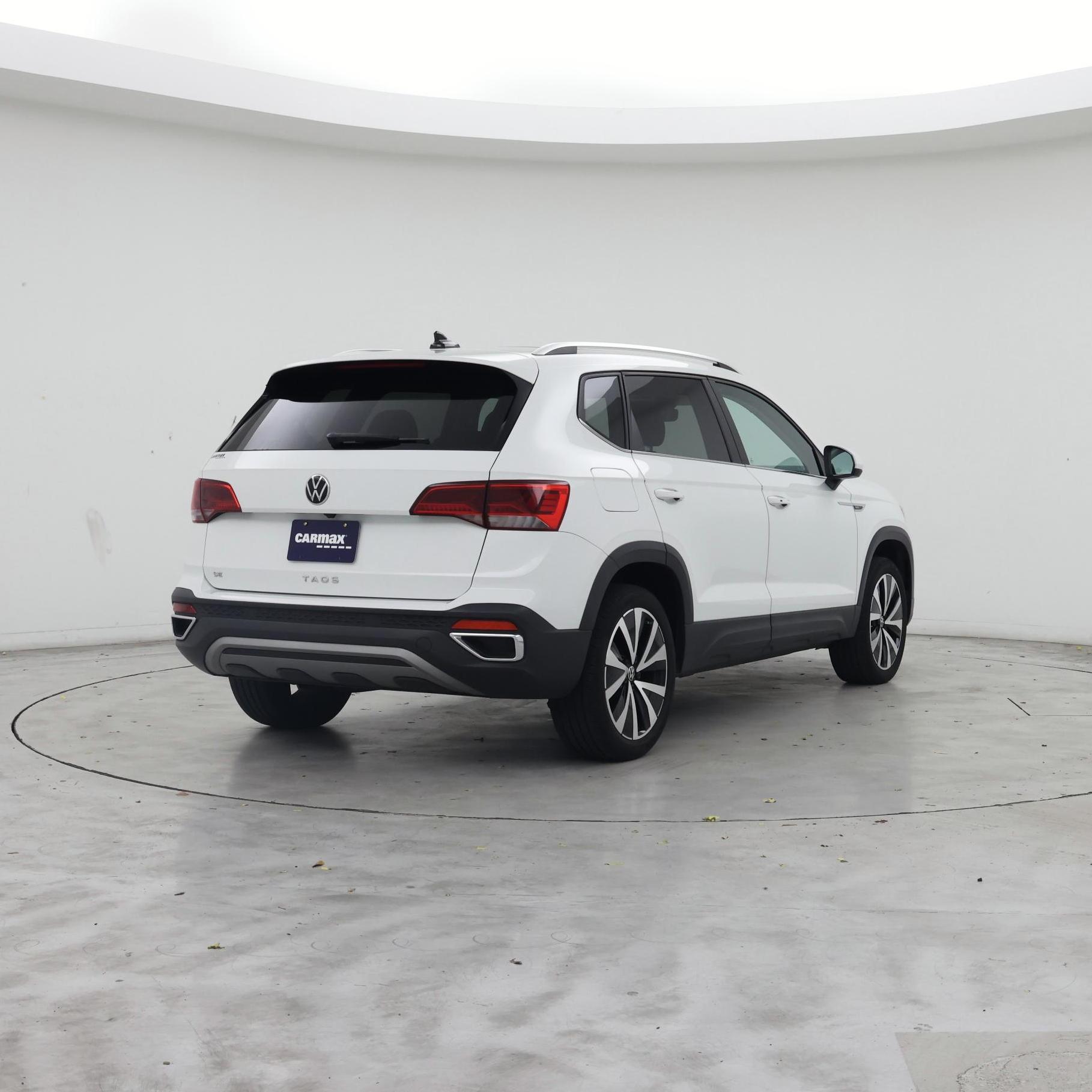 Thumbnail: 2023 Volkswagen Taos - 8