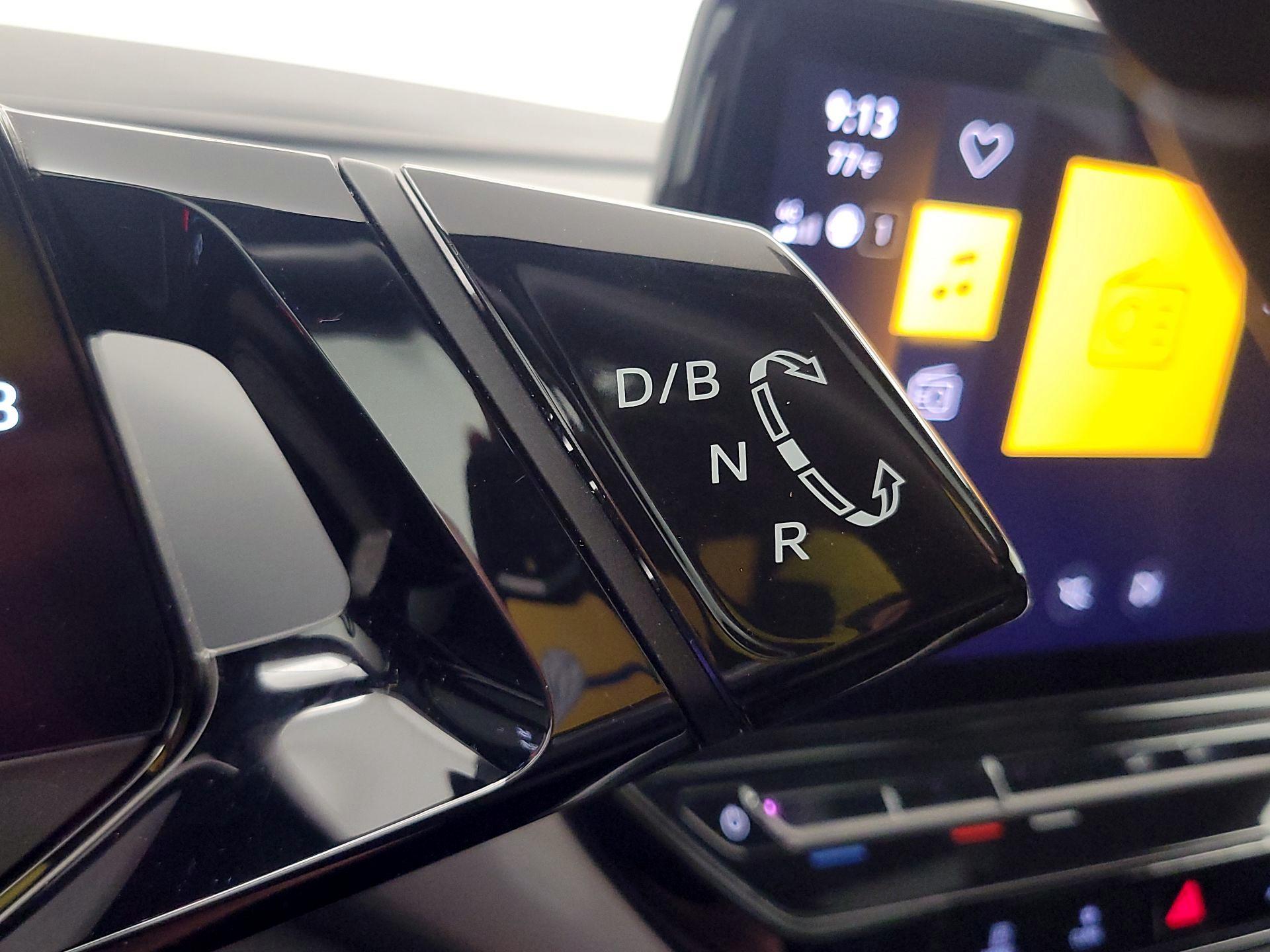 Thumbnail: 2023 Volkswagen ID.4 - 18