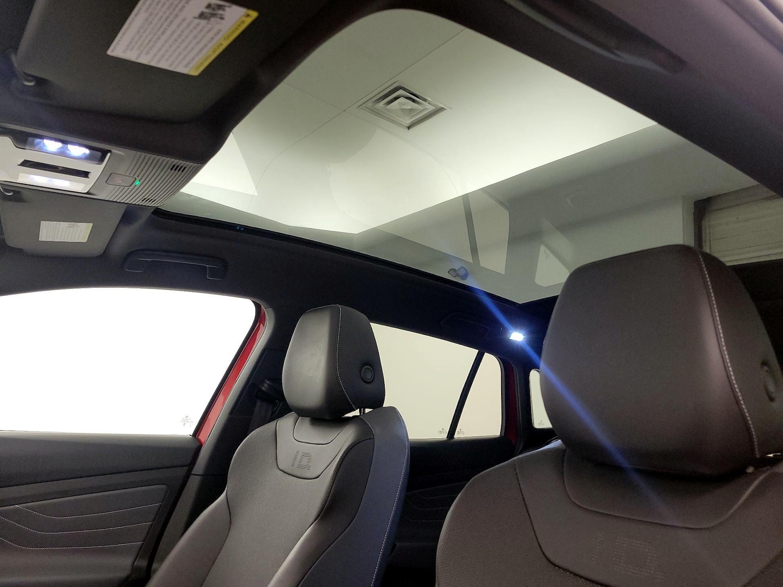 2023 Volkswagen ID.4 PRO S - Photo 21