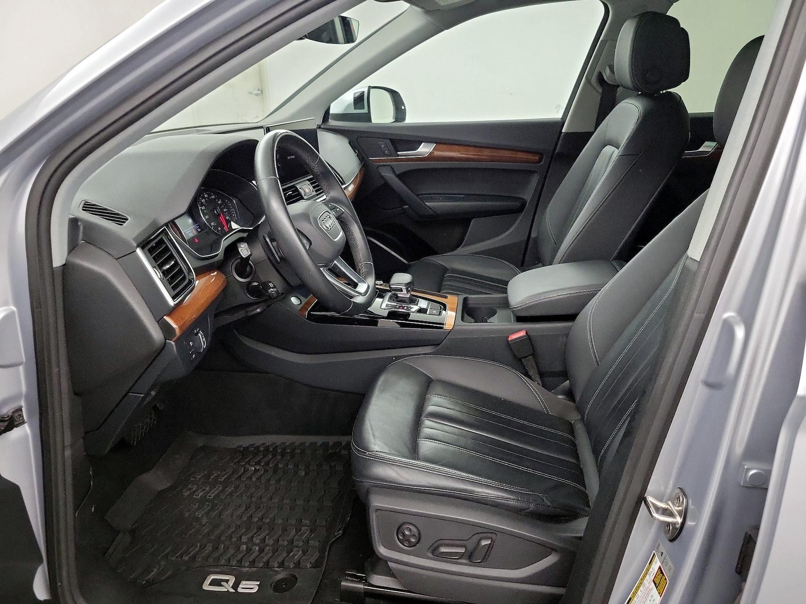 2023 Audi Q5 Premium - Photo 12