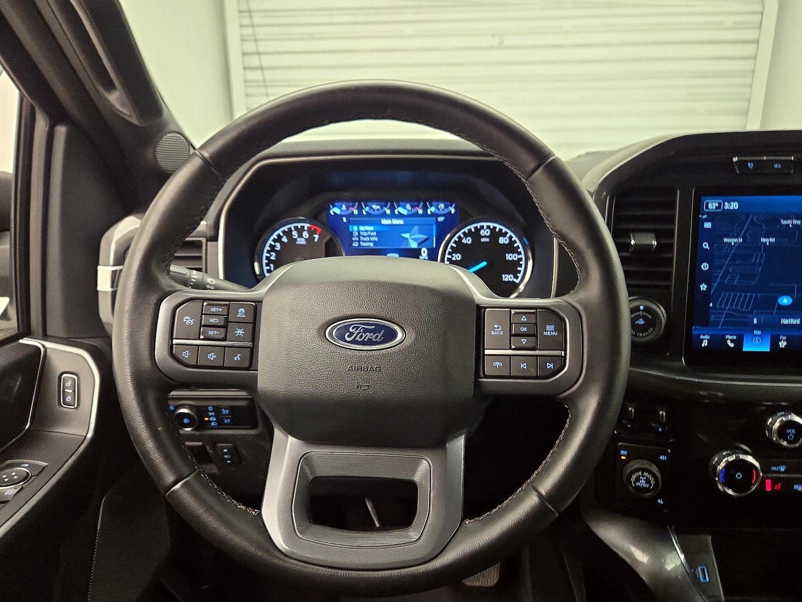 2023 Ford F-150 XLT - Photo 11