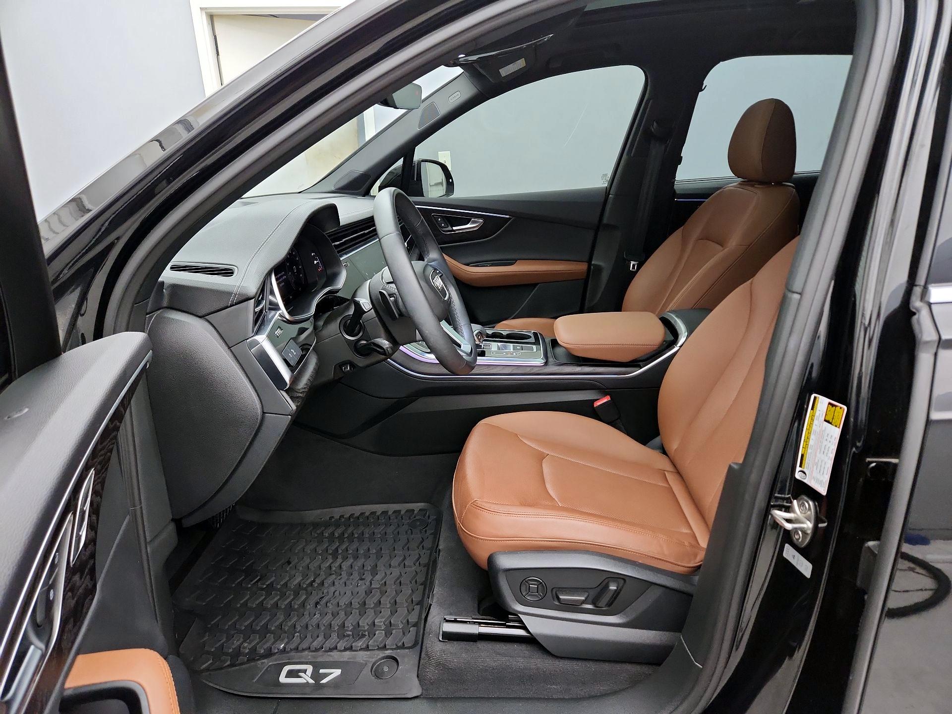 Thumbnail: 2023 Audi Q7 - 11