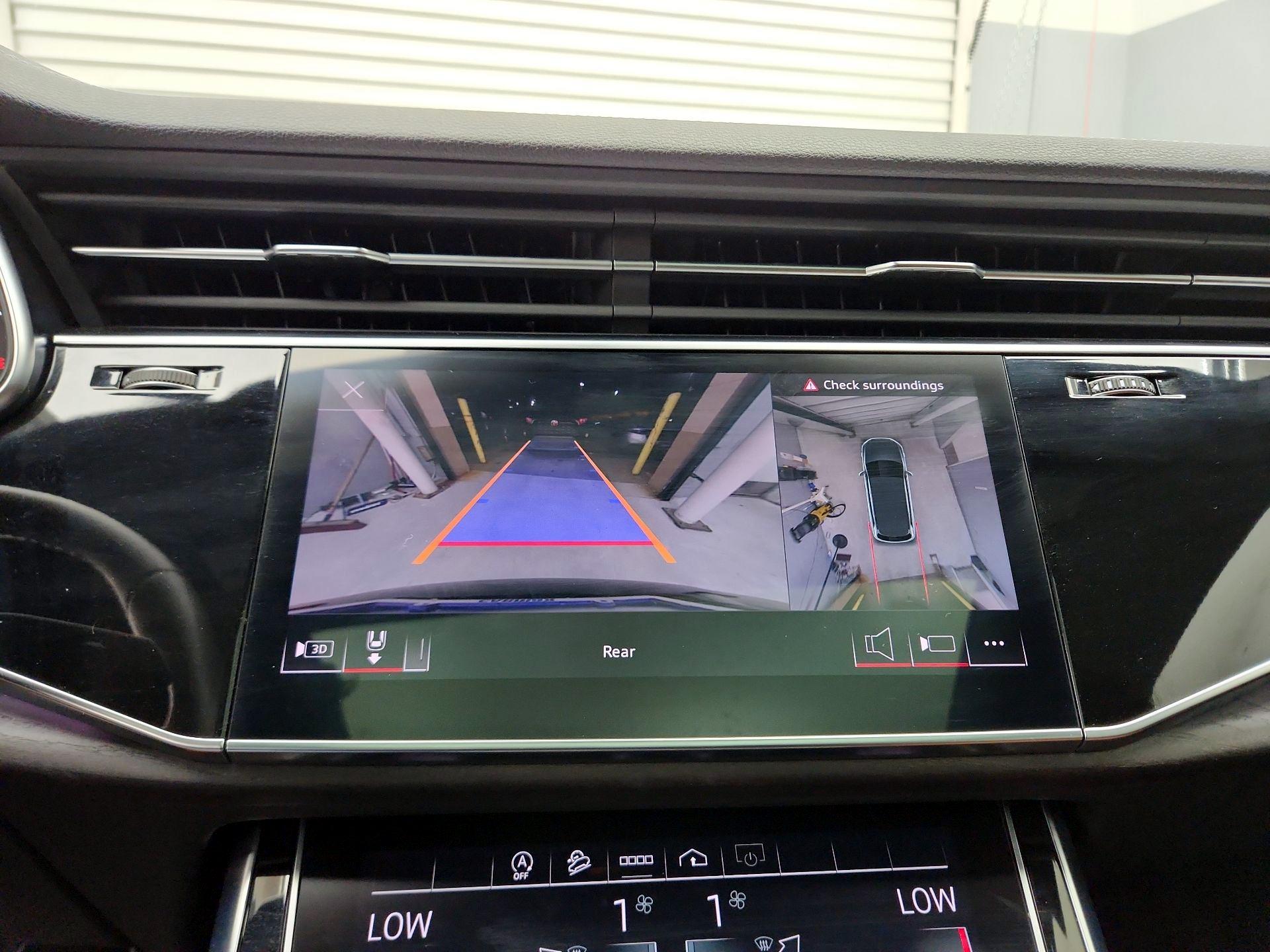 Thumbnail: 2023 Audi Q7 - 15
