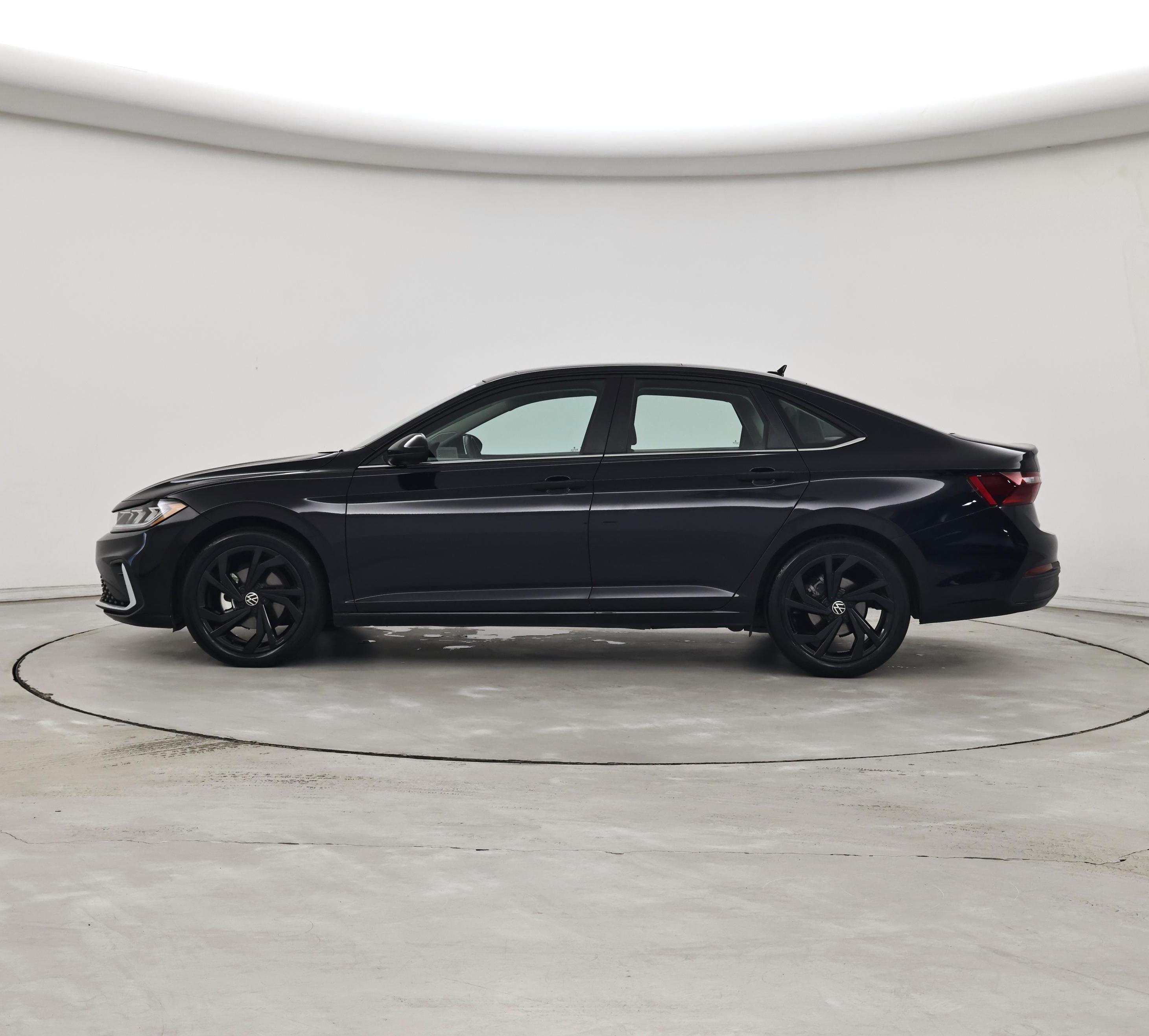 Thumbnail: 2025 Volkswagen Jetta - 3