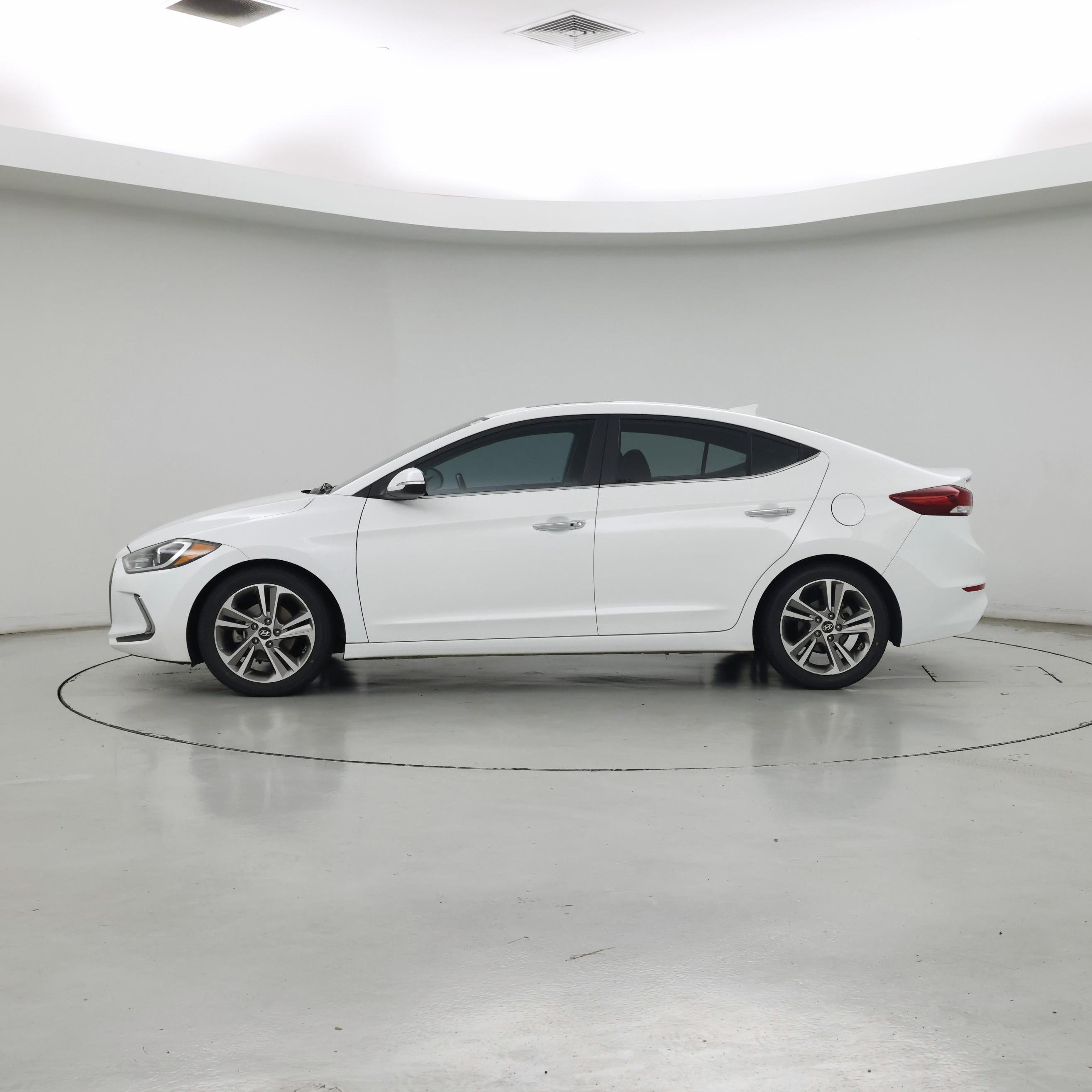 Thumbnail: 2017 Hyundai Elantra - 3