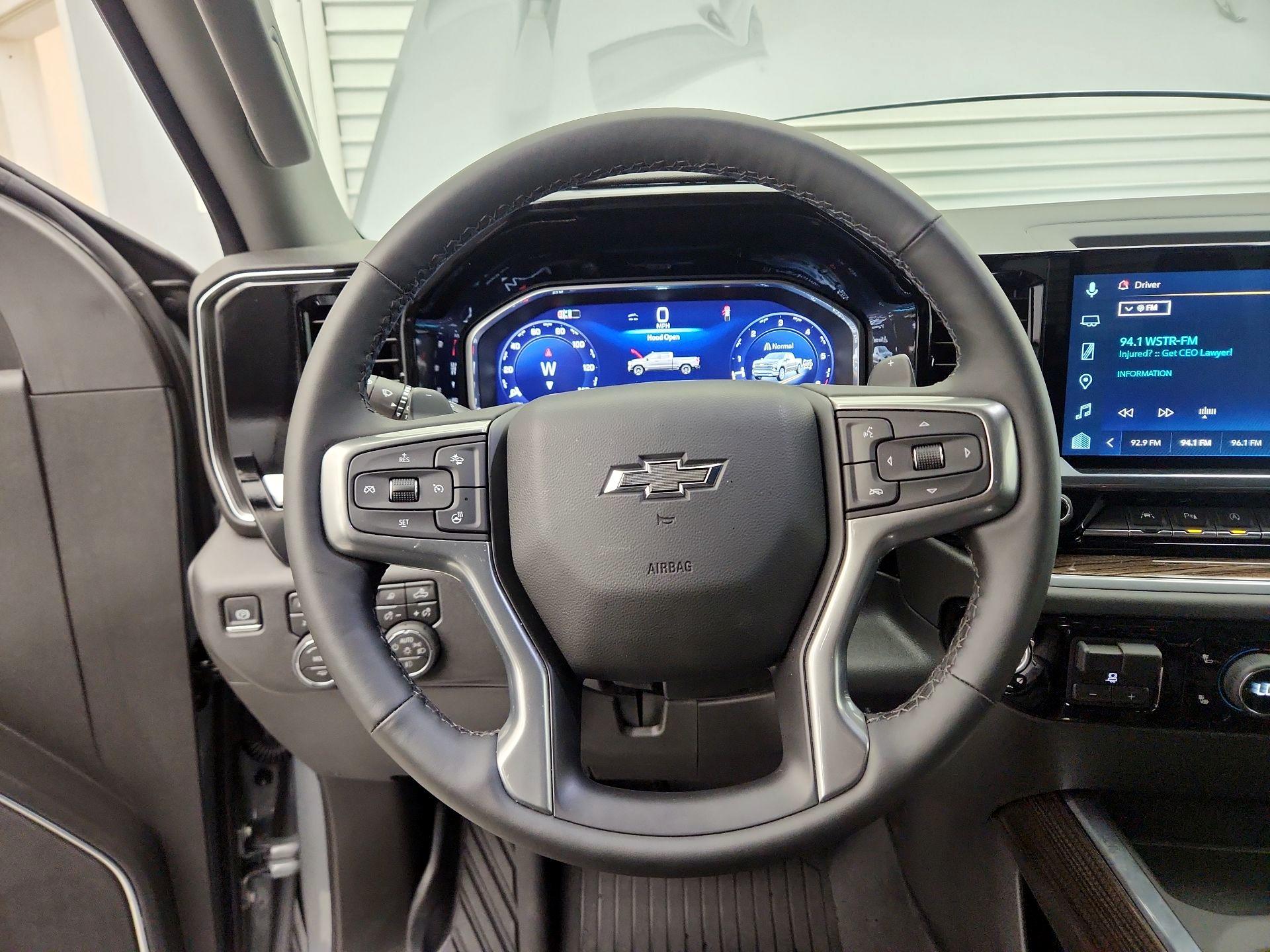 Thumbnail: 2026 Chevrolet Silverado 1500 - 10