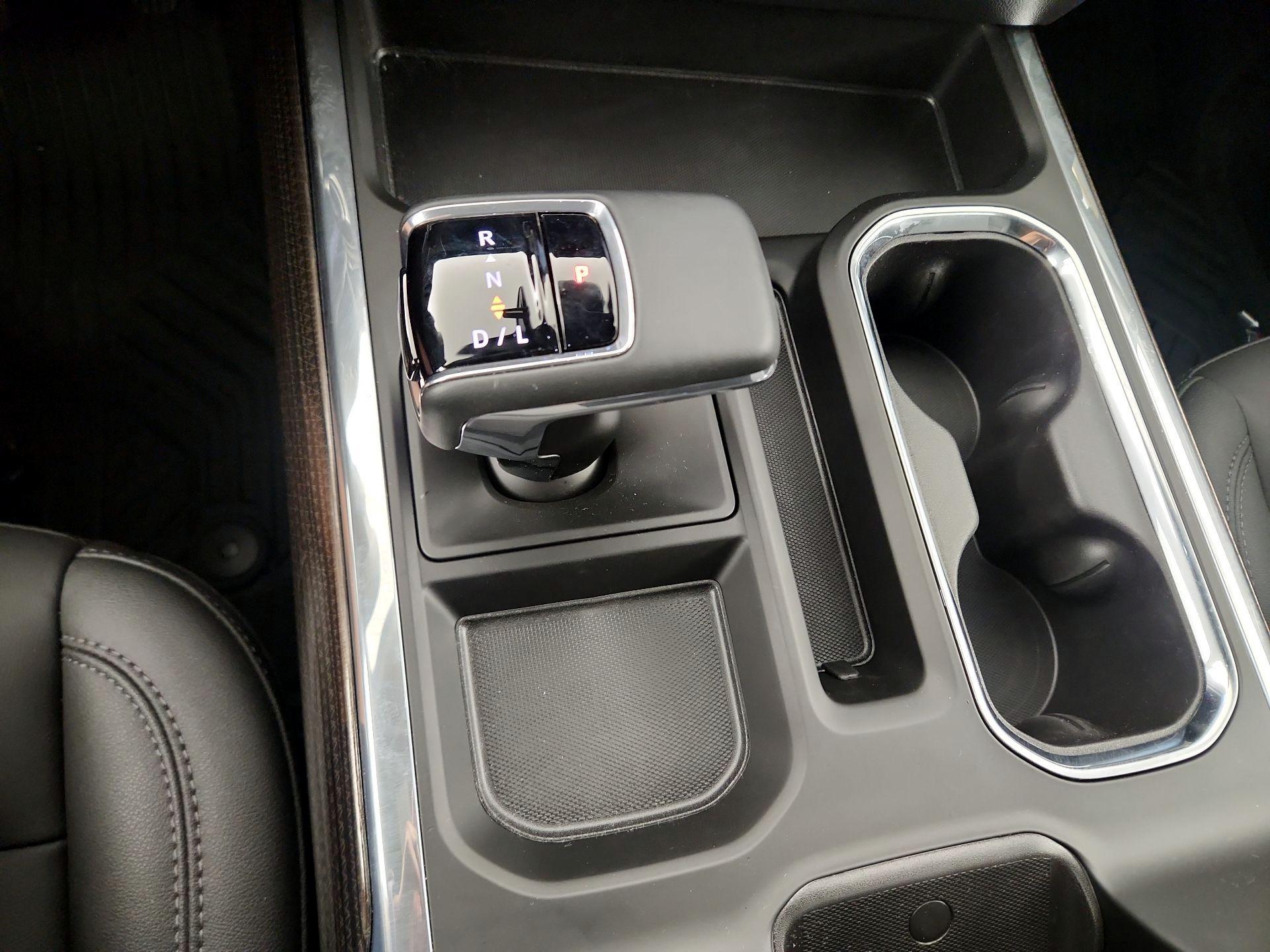 Thumbnail: 2026 Chevrolet Silverado 1500 - 18