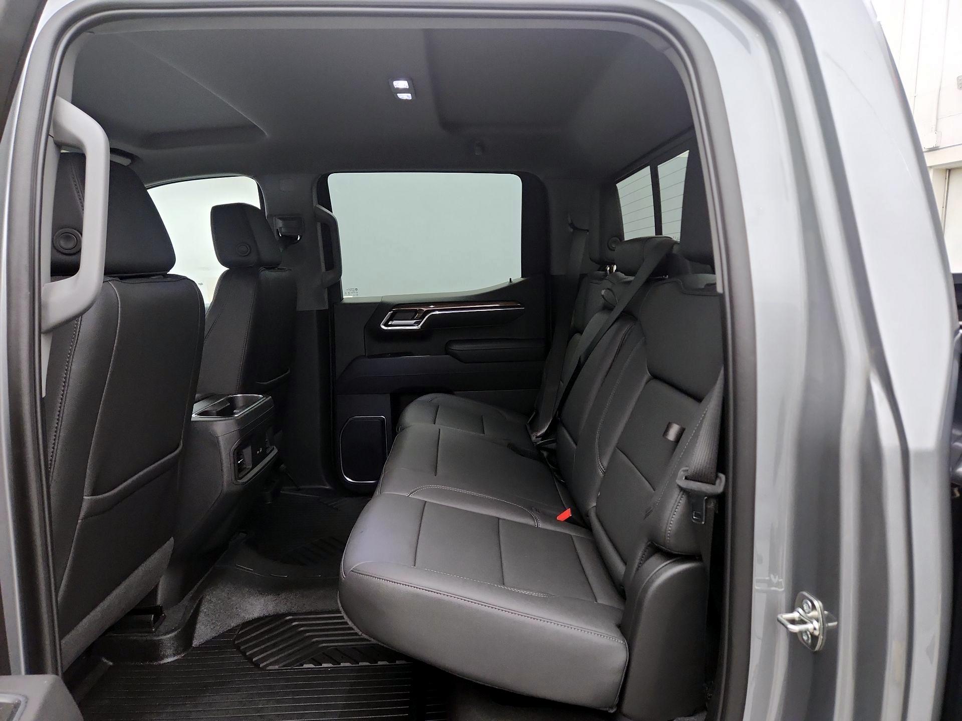 Thumbnail: 2026 Chevrolet Silverado 1500 - 20