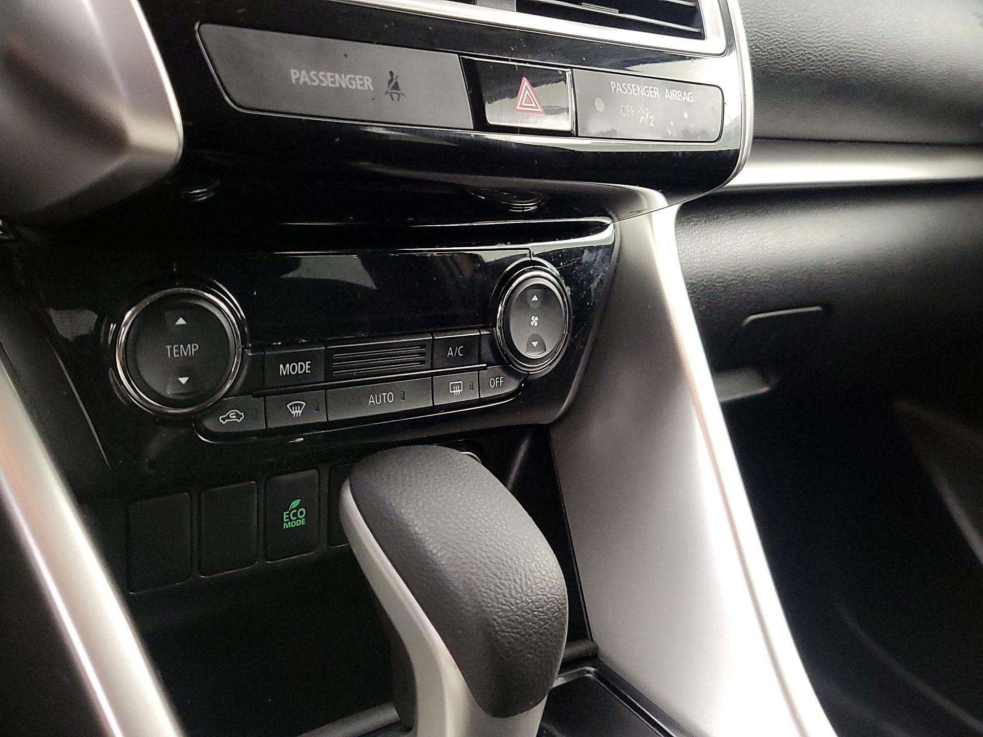 Thumbnail: 2019 Mitsubishi Eclipse Cross - 16