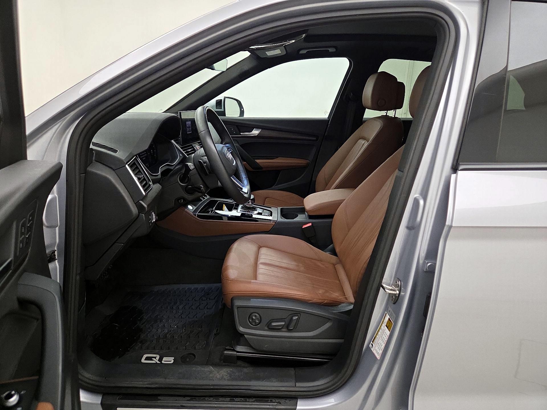 Thumbnail: 2024 Audi Q5 - 11