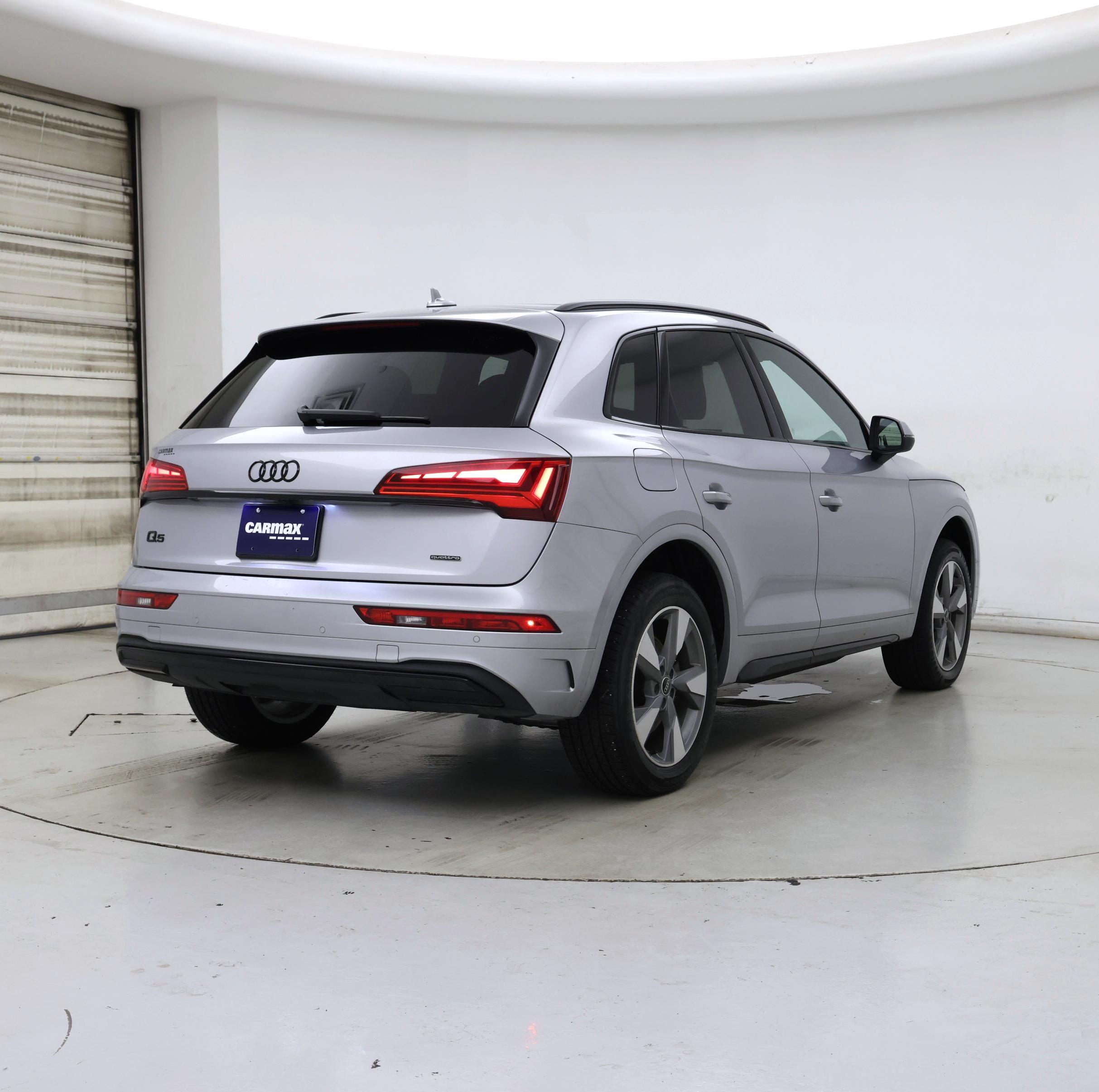 Thumbnail: 2024 Audi Q5 - 8