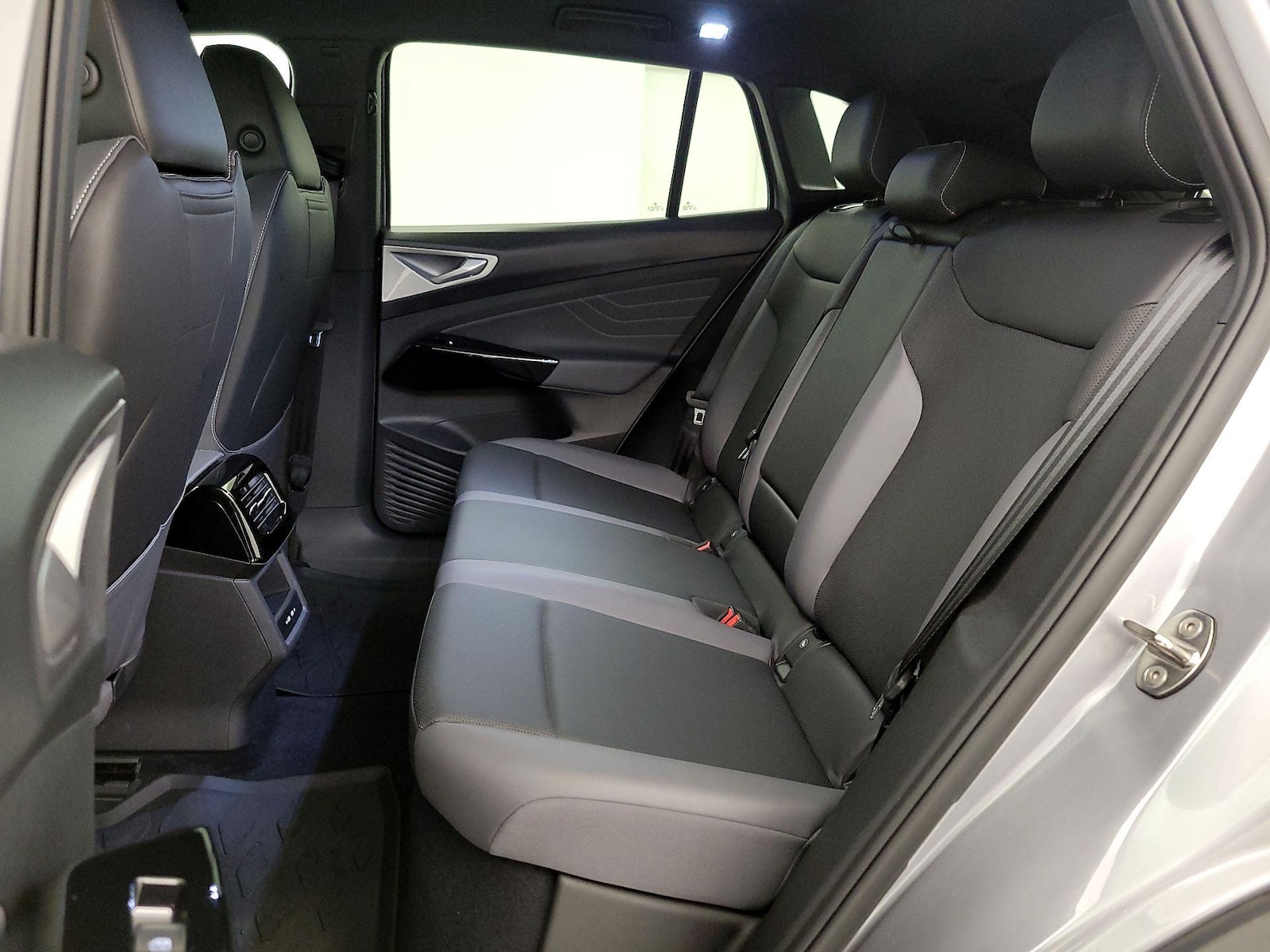 2023 Volkswagen ID.4 PRO S - Photo 22