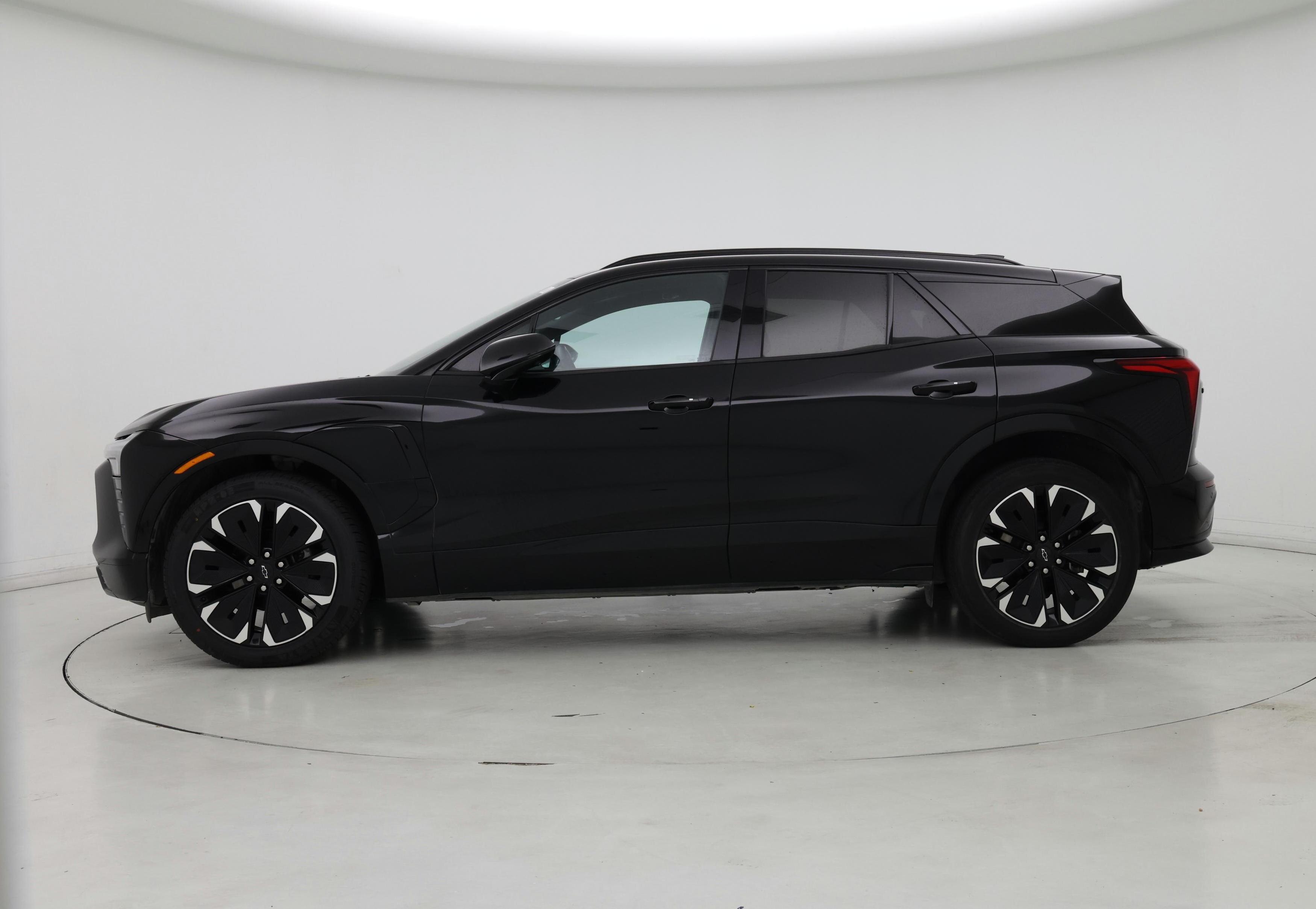 Thumbnail: 2024 Chevrolet Blazer EV - 3
