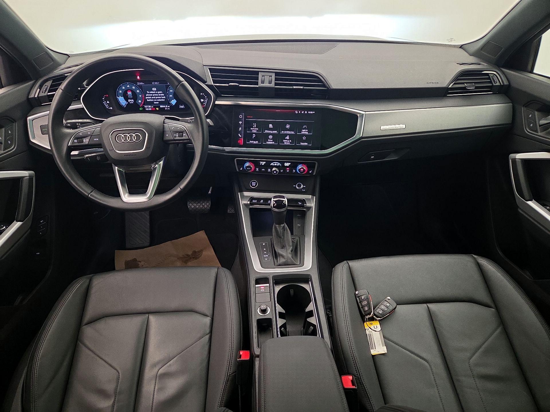 Thumbnail: 2023 Audi Q3 - 9
