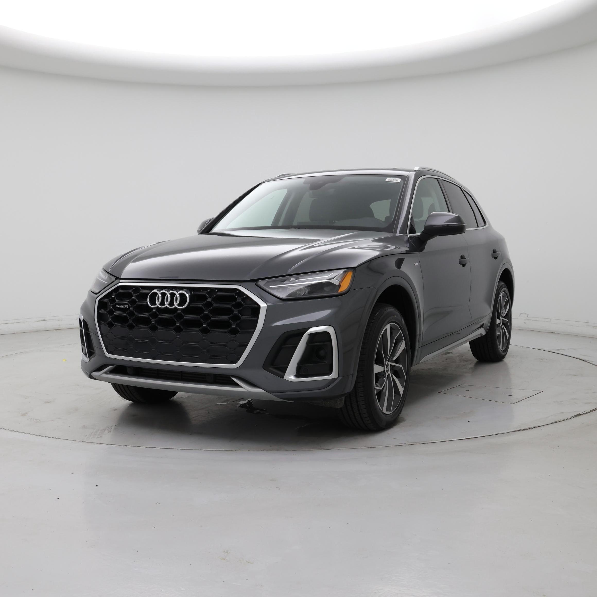 Thumbnail: 2023 Audi Q5 - 4