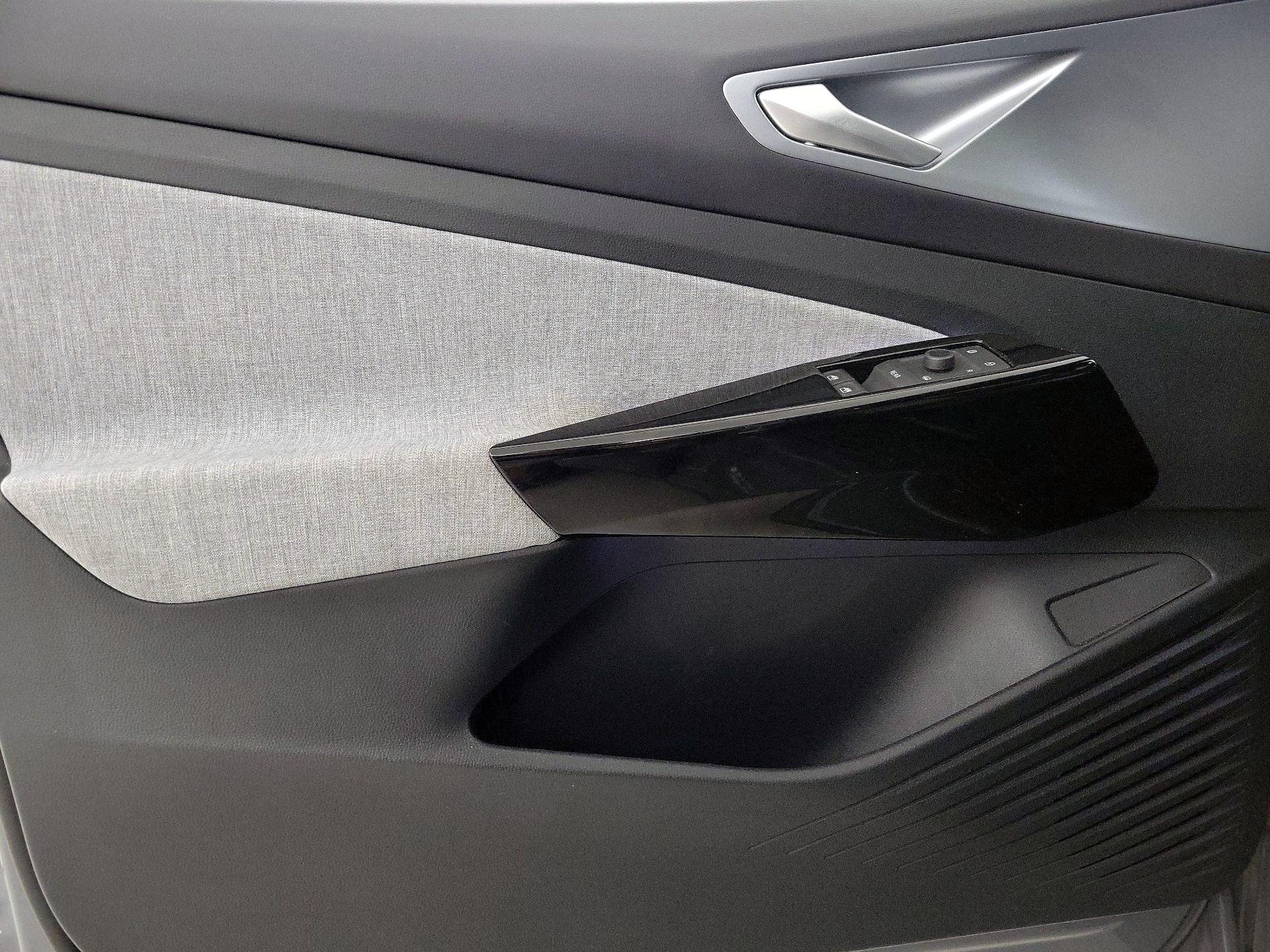 Thumbnail: 2023 Volkswagen ID.4 - 12