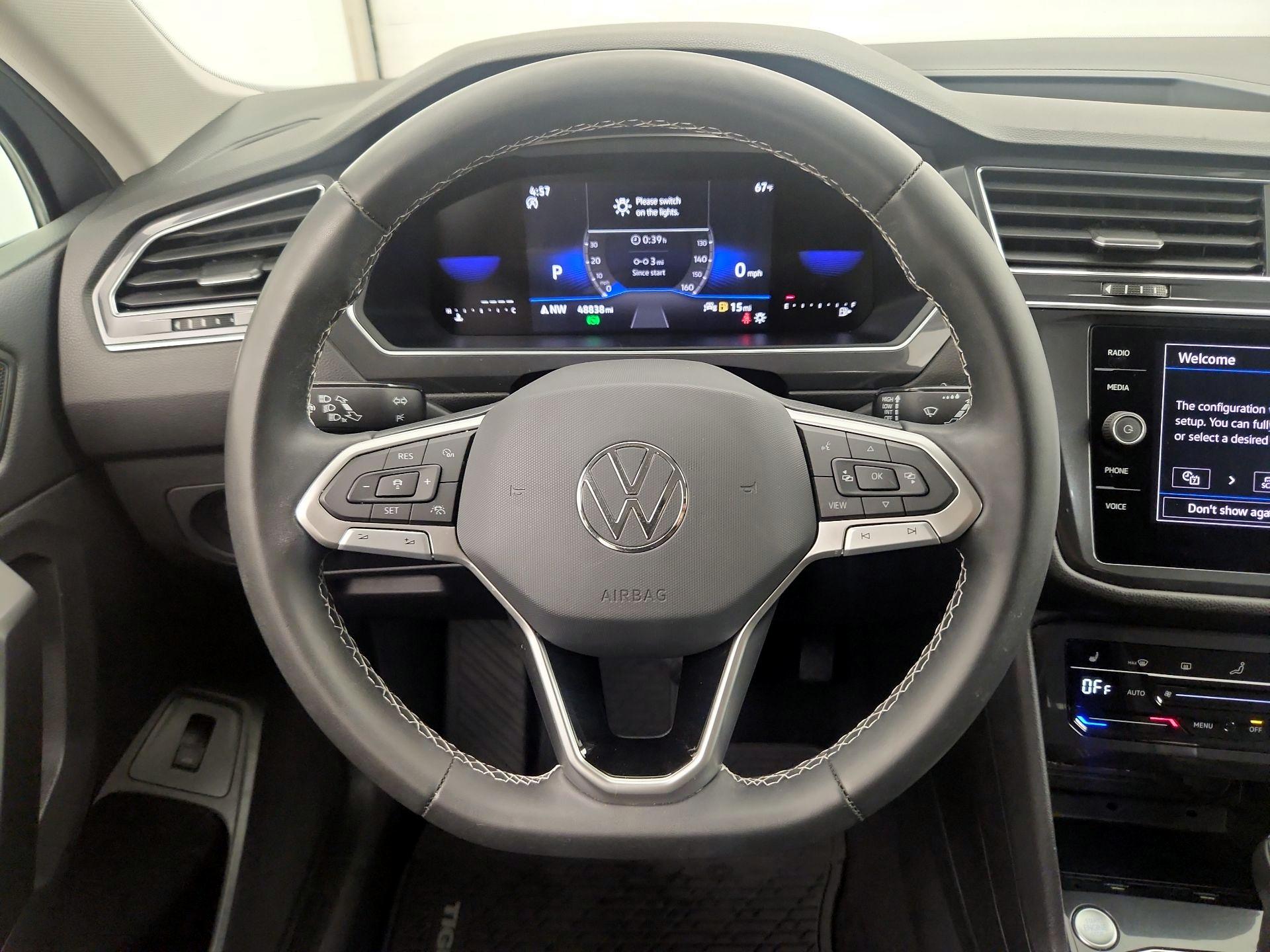 Thumbnail: 2023 Volkswagen Tiguan - 10