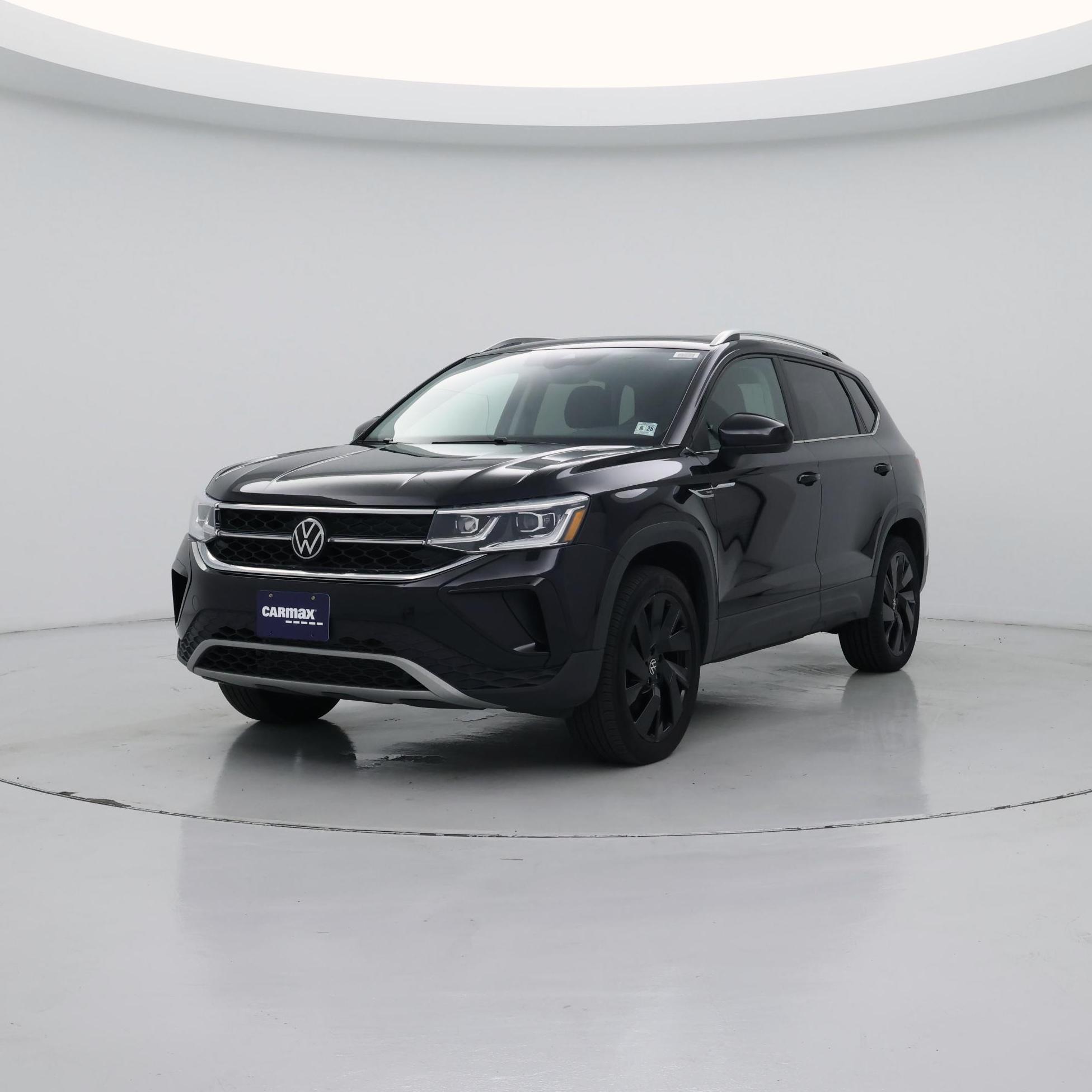 Thumbnail: 2023 Volkswagen Taos - 4