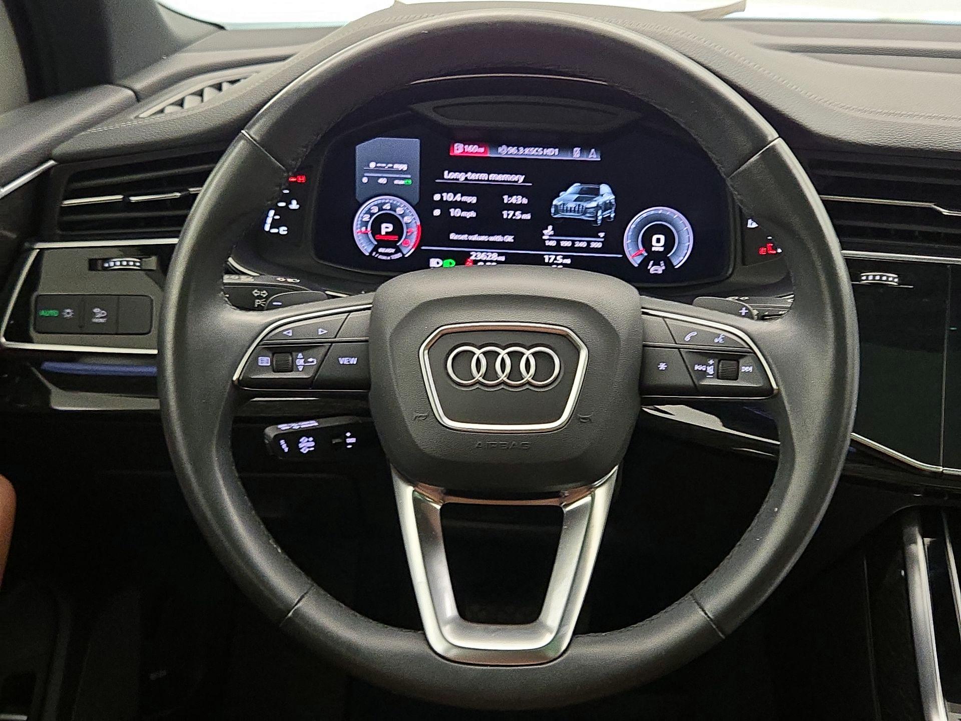 Thumbnail: 2023 Audi Q7 - 10