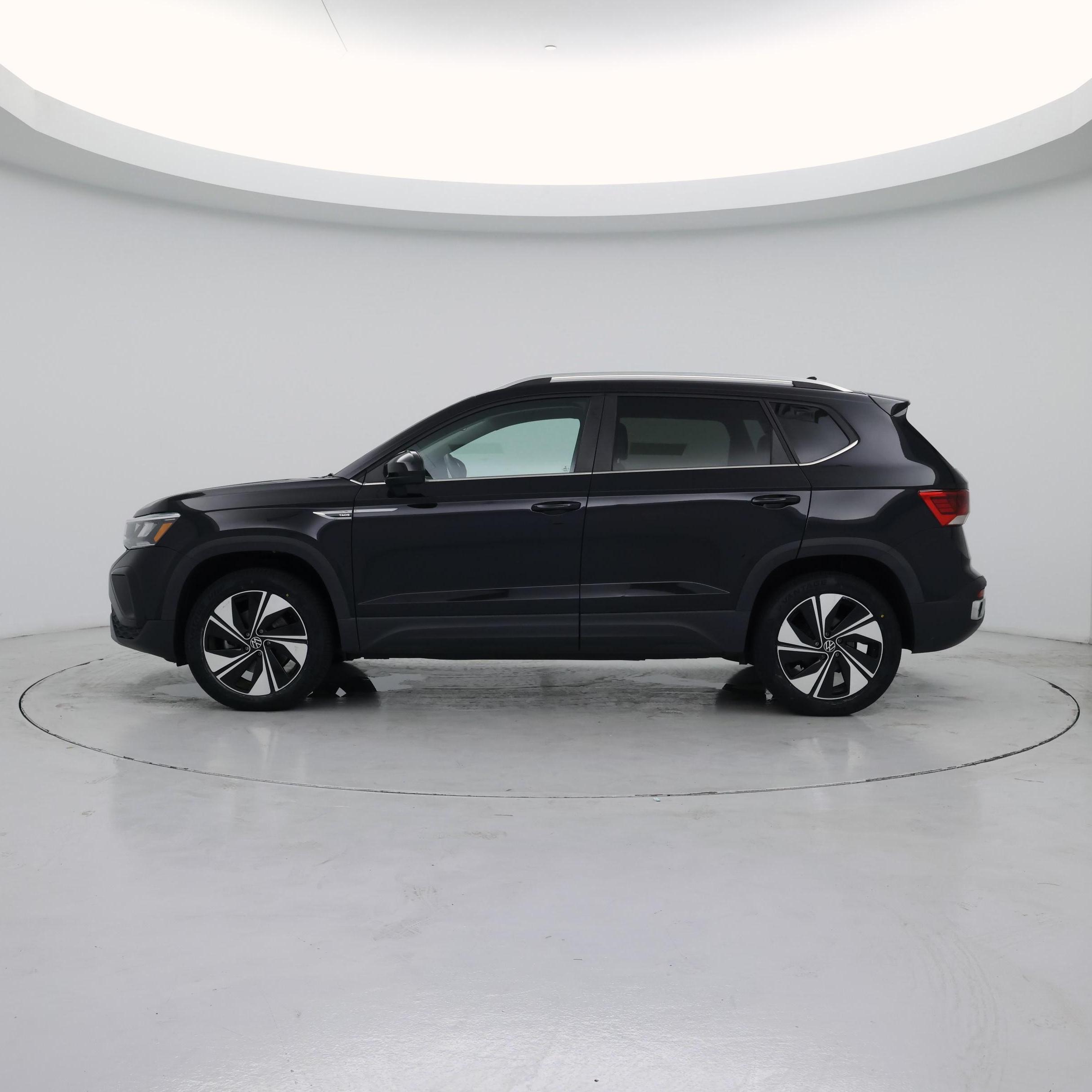 Thumbnail: 2023 Volkswagen Taos - 3