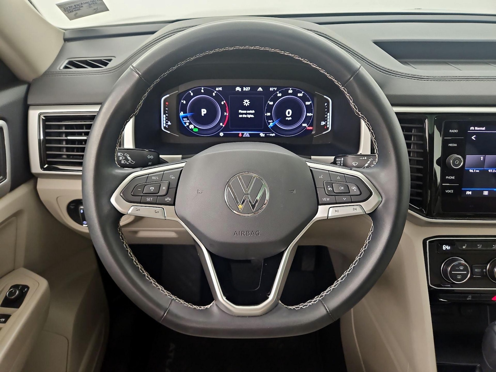 2022 Volkswagen Atlas SE w/Tech - Photo 11