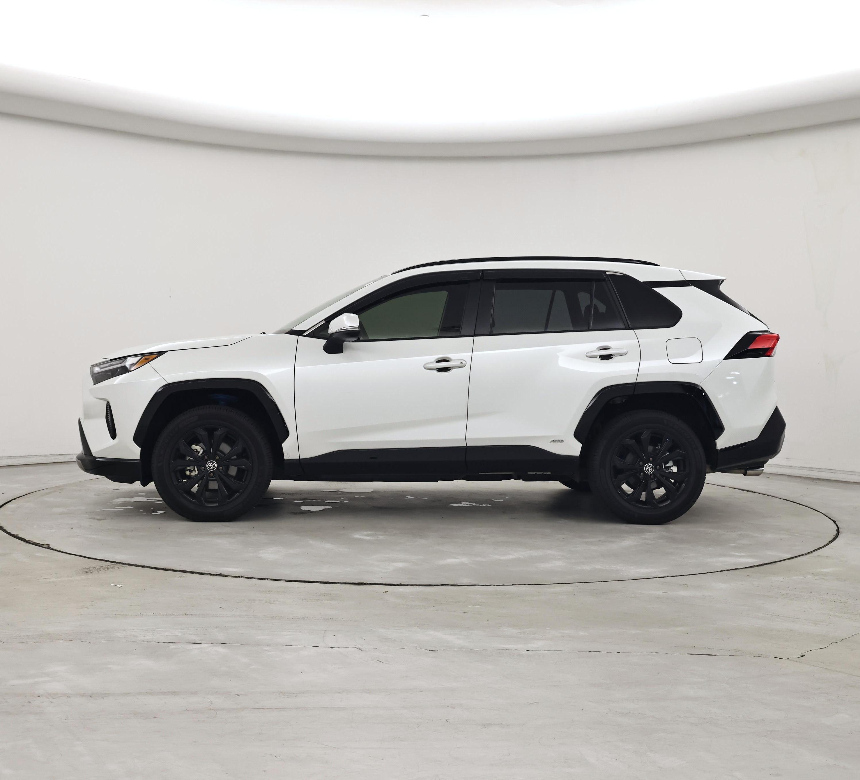 Thumbnail: 2025 Toyota RAV4 - 3