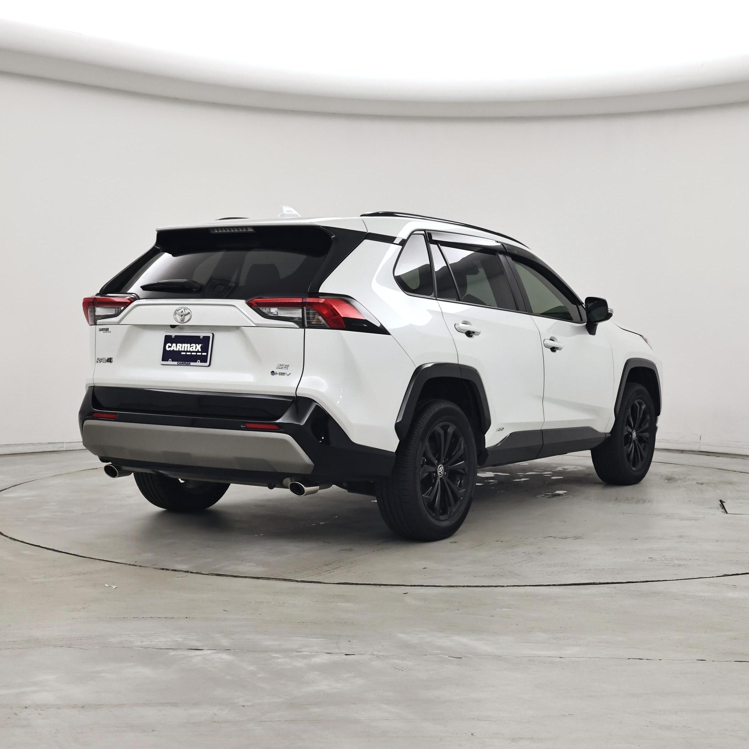 Thumbnail: 2025 Toyota RAV4 - 8