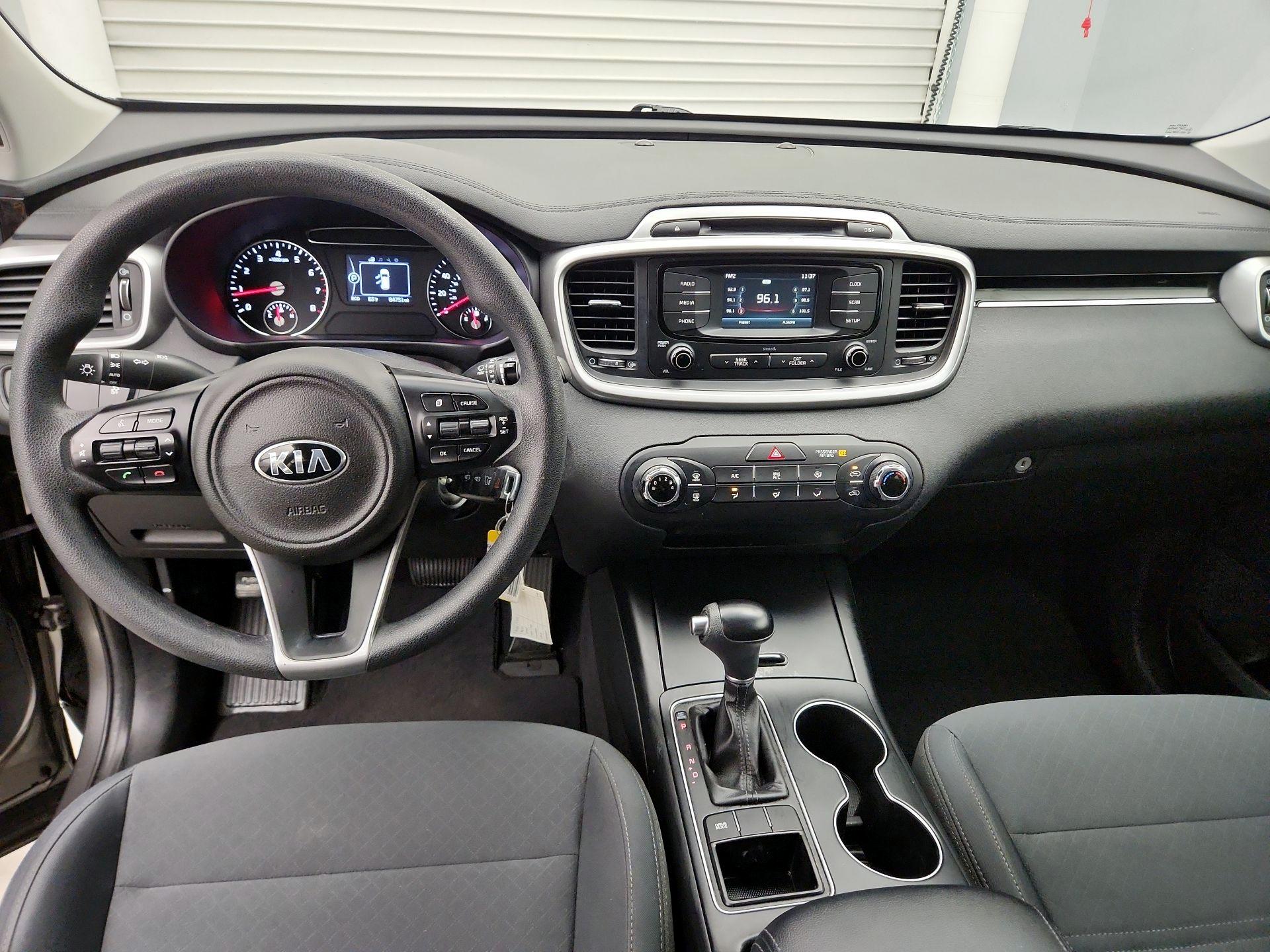 Thumbnail: 2018 Kia Sorento - 9