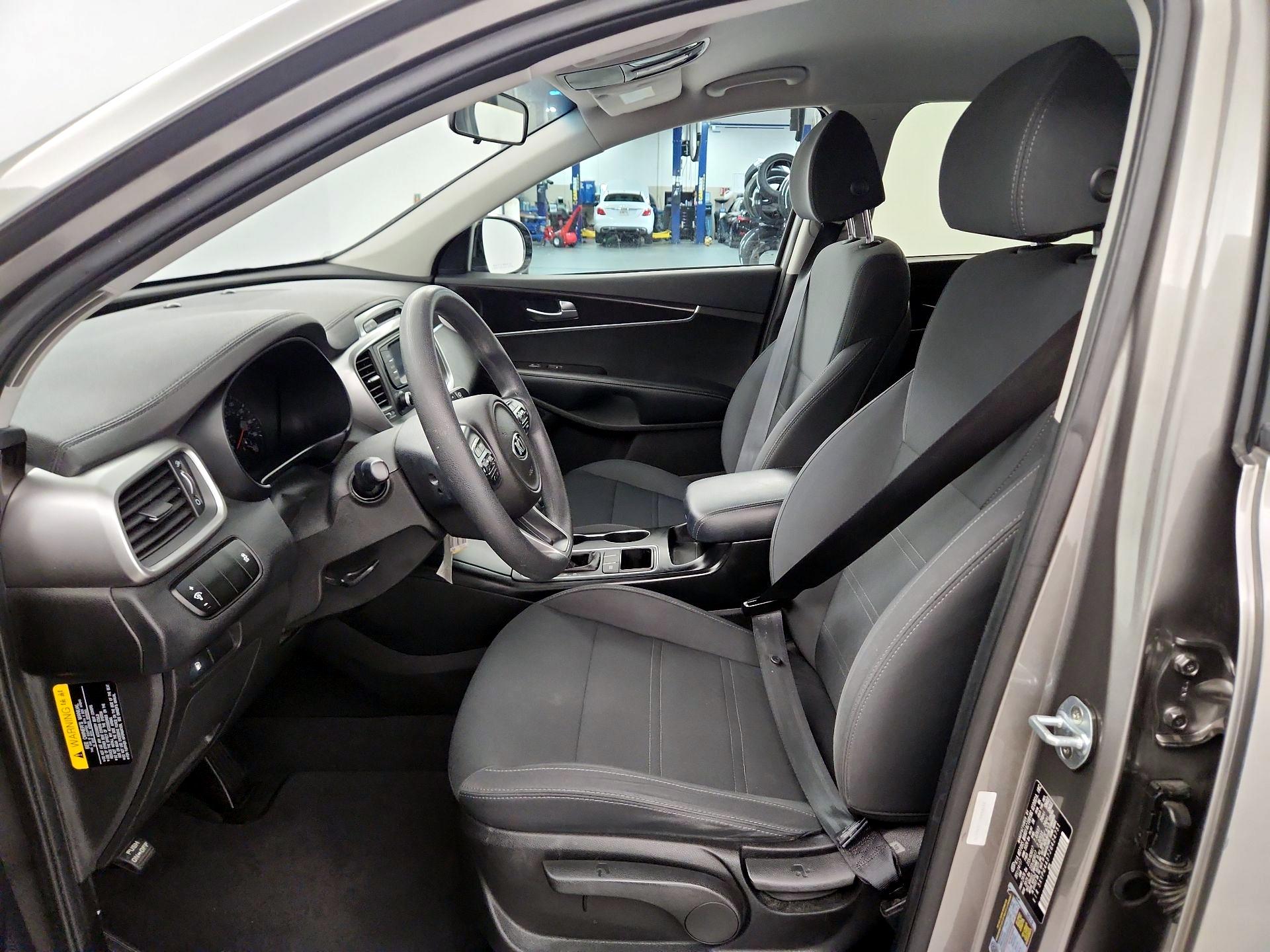 Thumbnail: 2018 Kia Sorento - 11