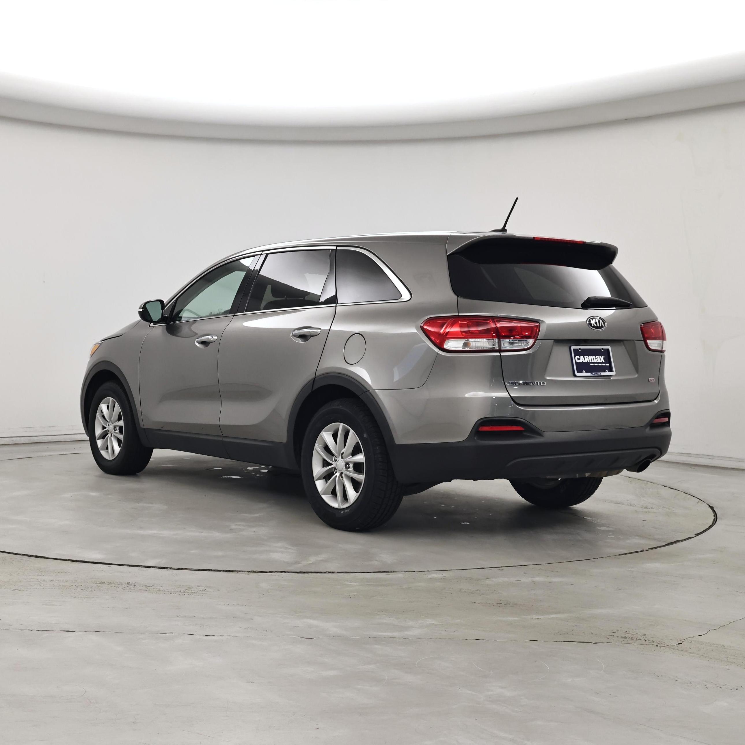 Thumbnail: 2018 Kia Sorento - 2
