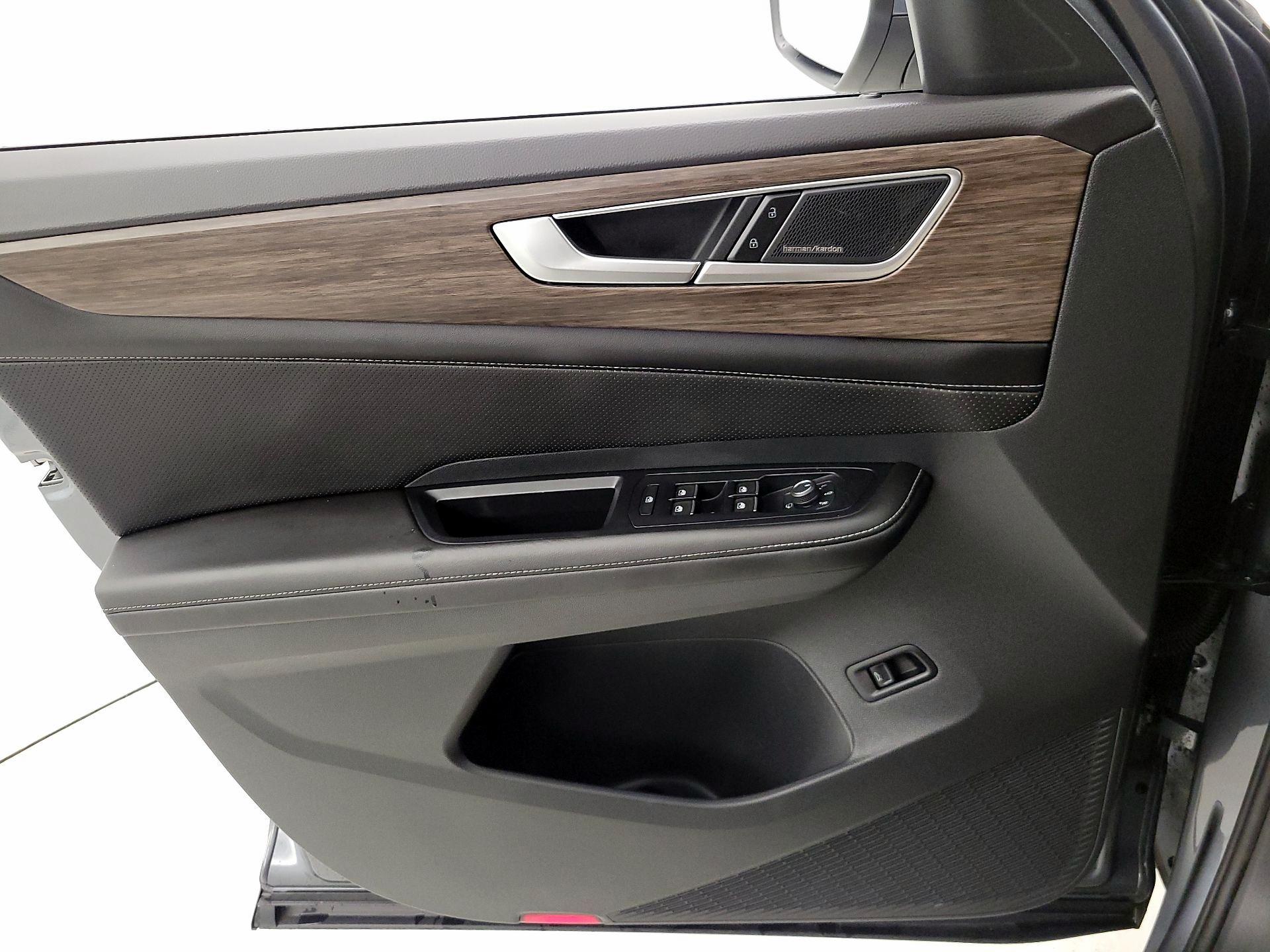 Thumbnail: 2024 Volkswagen Atlas - 12