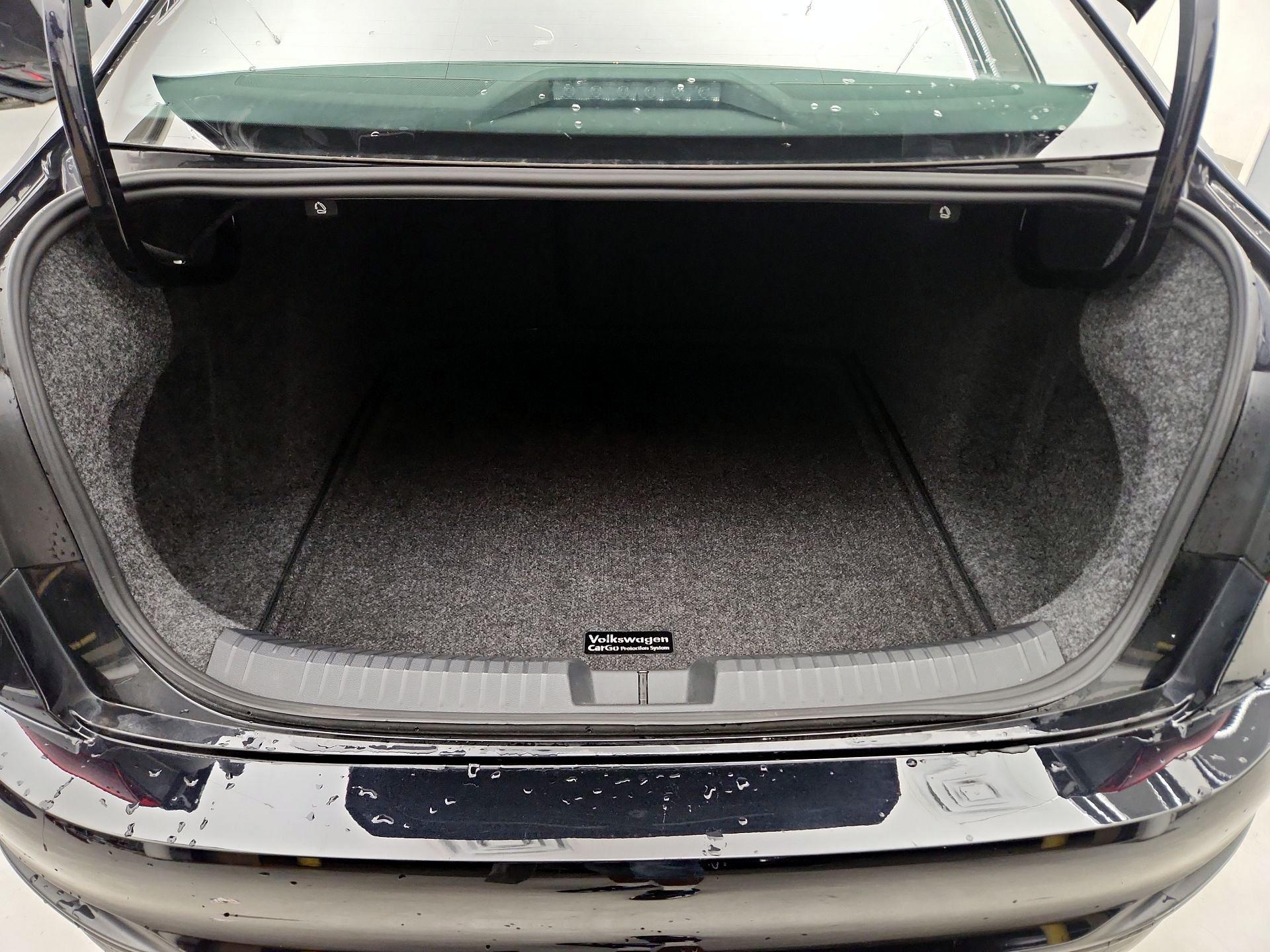 Thumbnail: 2025 Volkswagen Jetta - 20