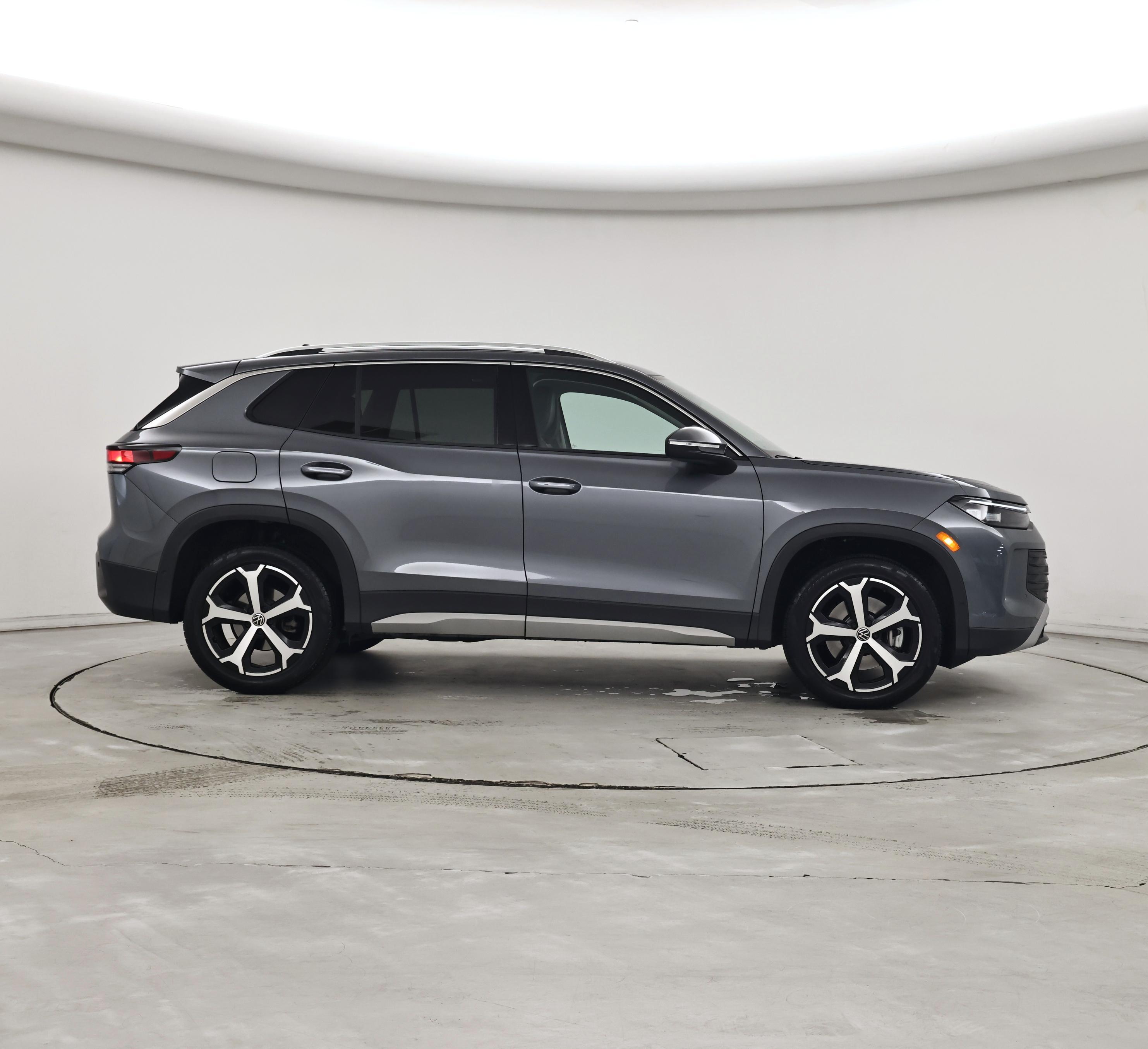 Thumbnail: 2025 Volkswagen Tiguan - 7