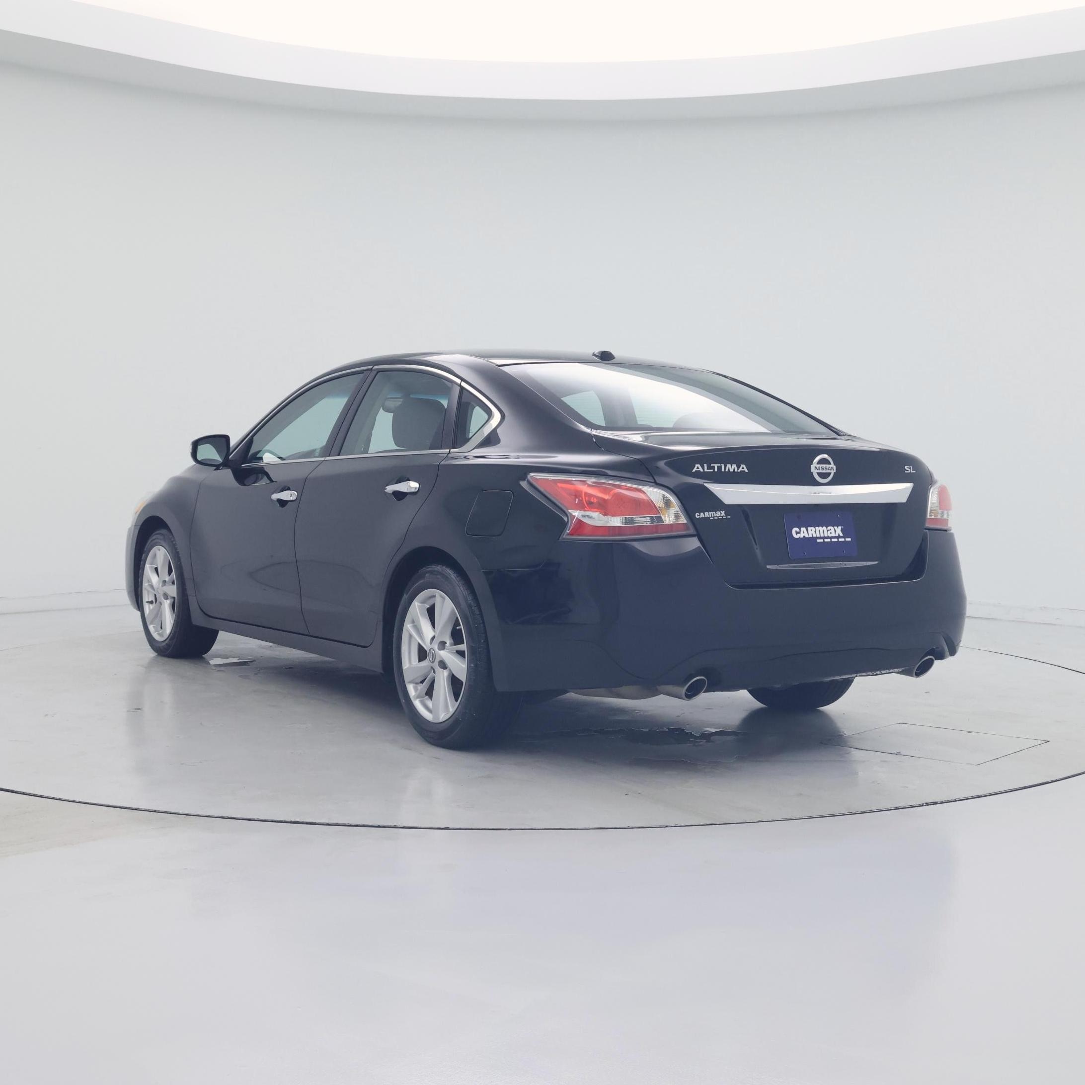 Thumbnail: 2015 Nissan Altima - 2