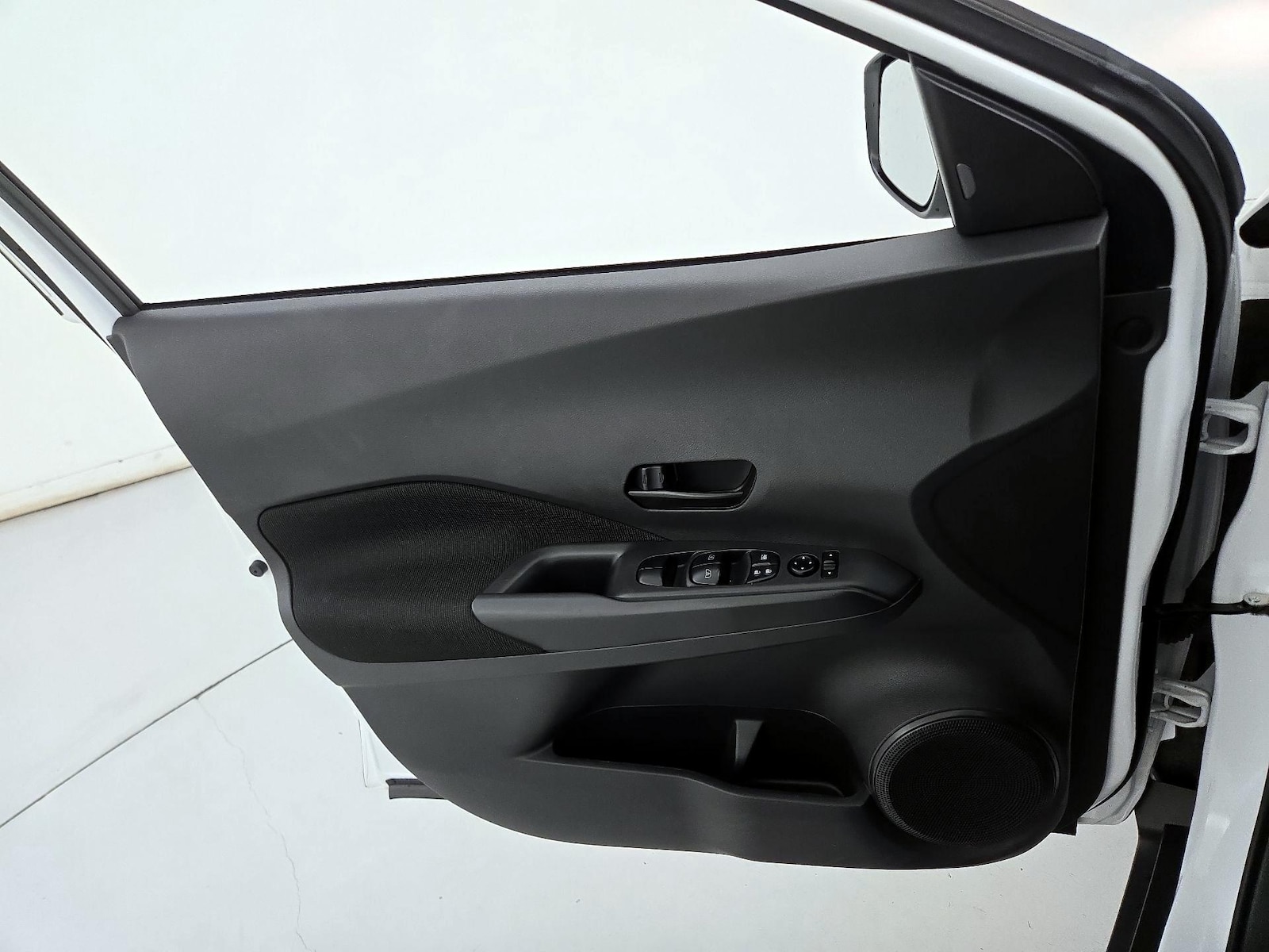 2024 Nissan Kicks S - Photo 13
