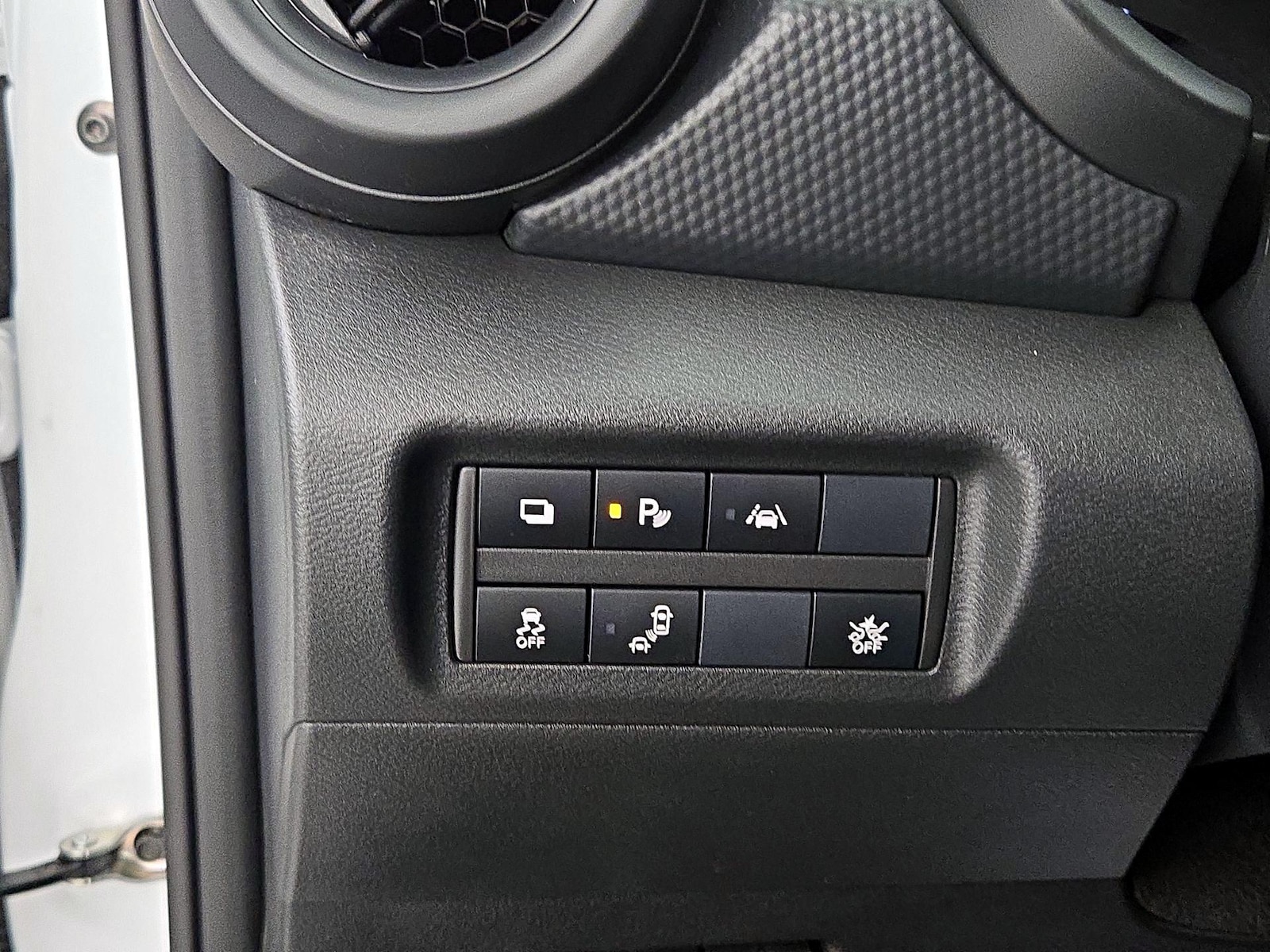 2024 Nissan Kicks S - Photo 14