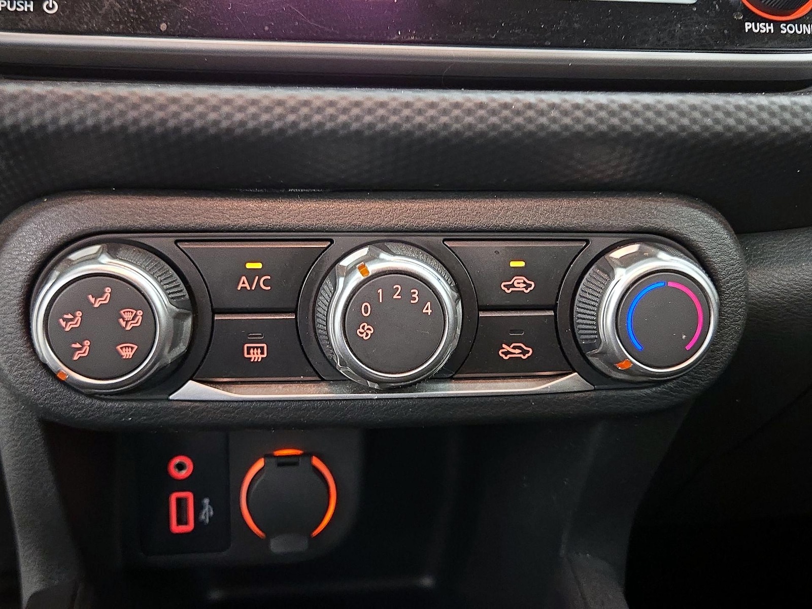 2024 Nissan Kicks S - Photo 17