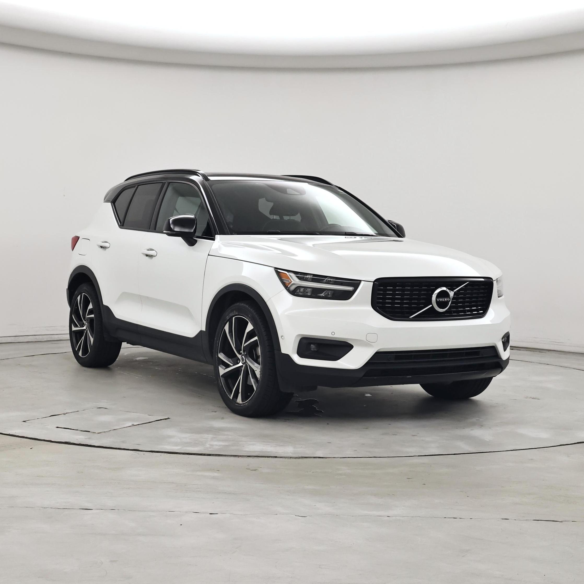 White 2019 Volvo XC40 SUV / Crossover All-Wheel Drive Automatic
