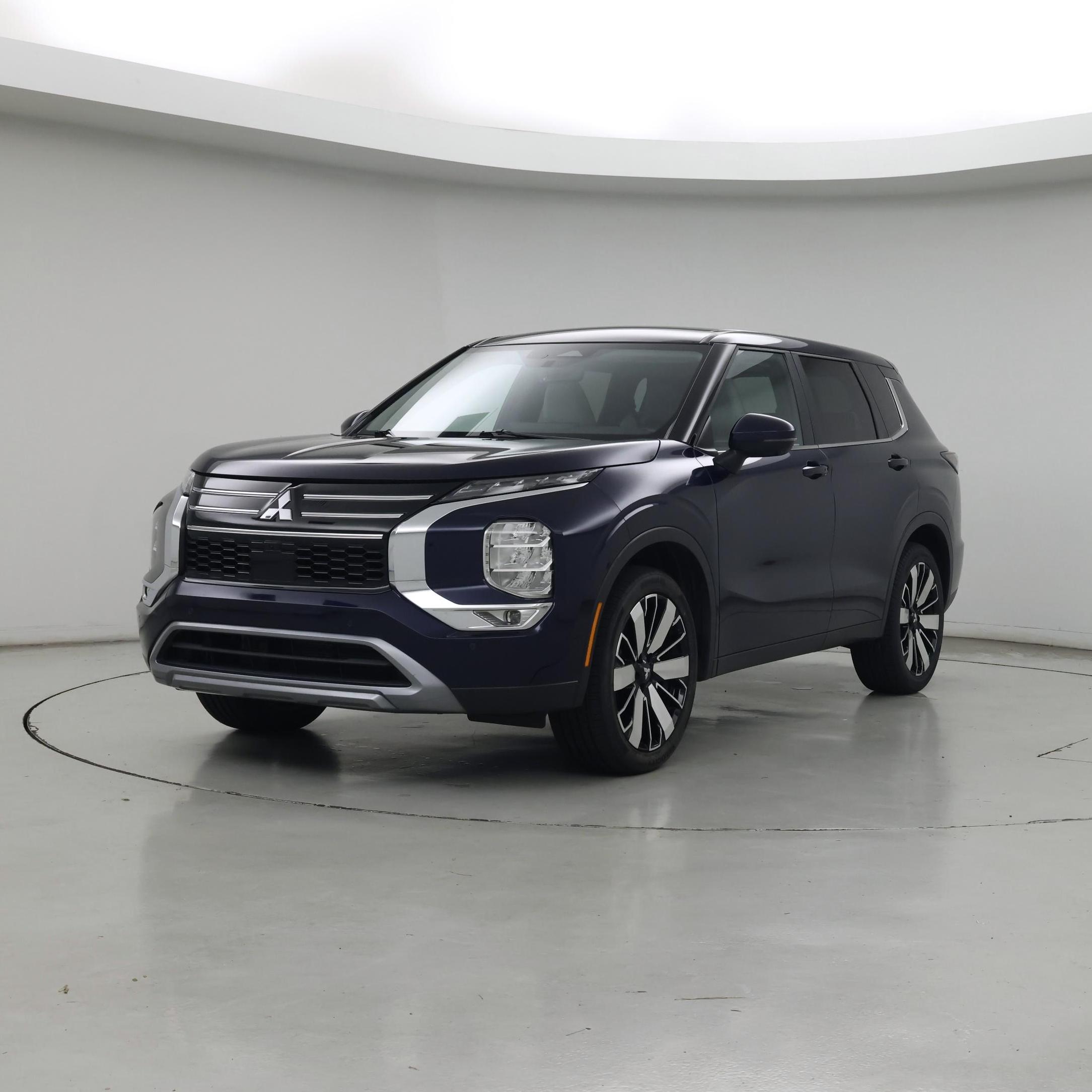 Thumbnail: 2025 Mitsubishi Outlander - 4