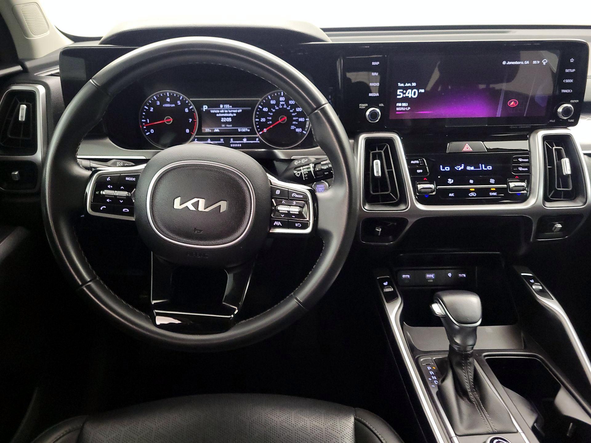 Thumbnail: 2023 Kia Sorento - 10
