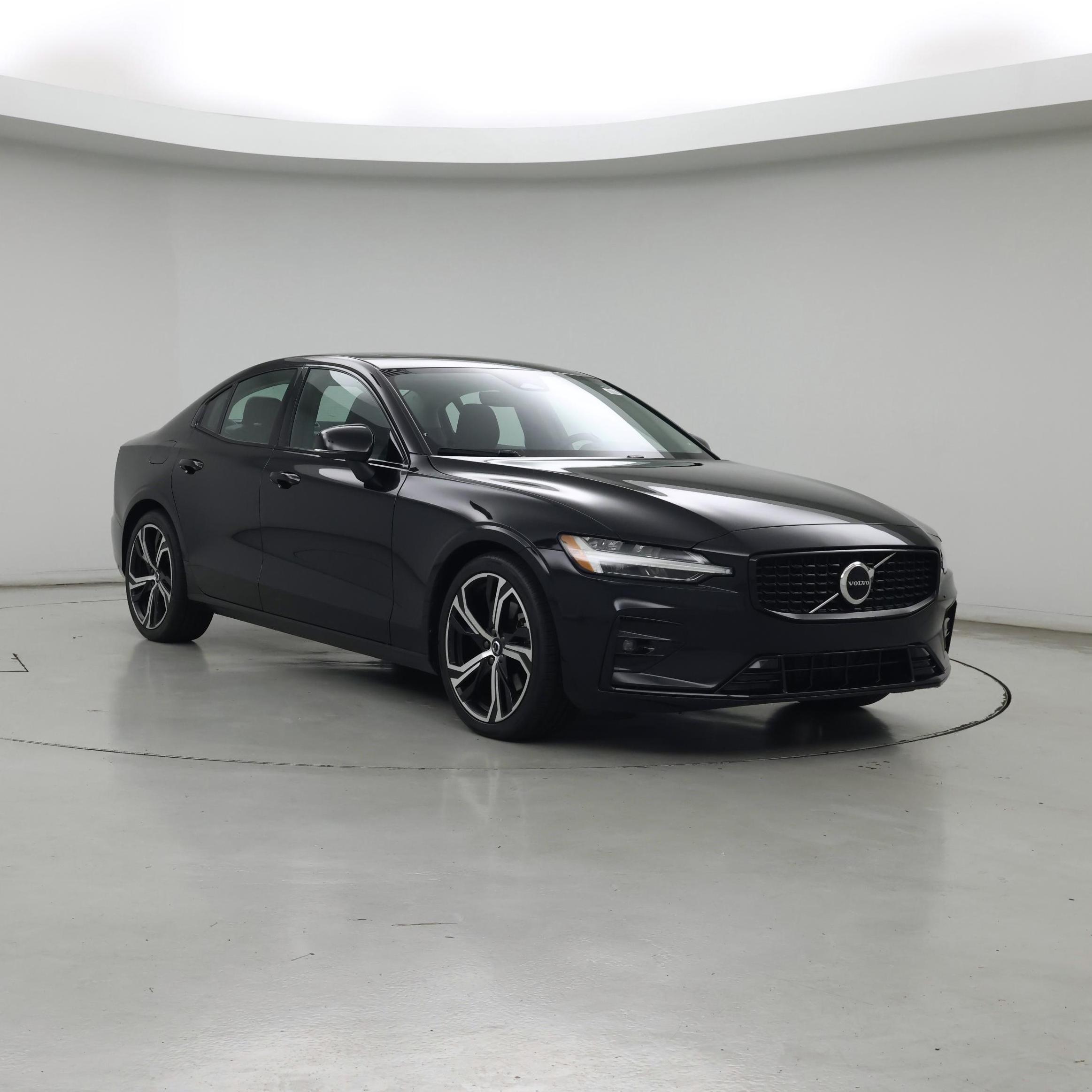 2024 Volvo S60 Negro Sedán Tracción en las cuatro ruedas Automática